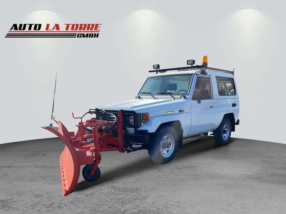 Toyota Land Cruiser 400