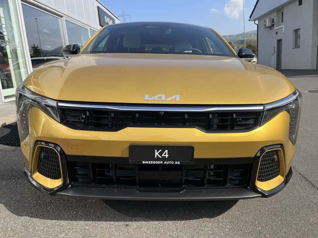 Kia K4