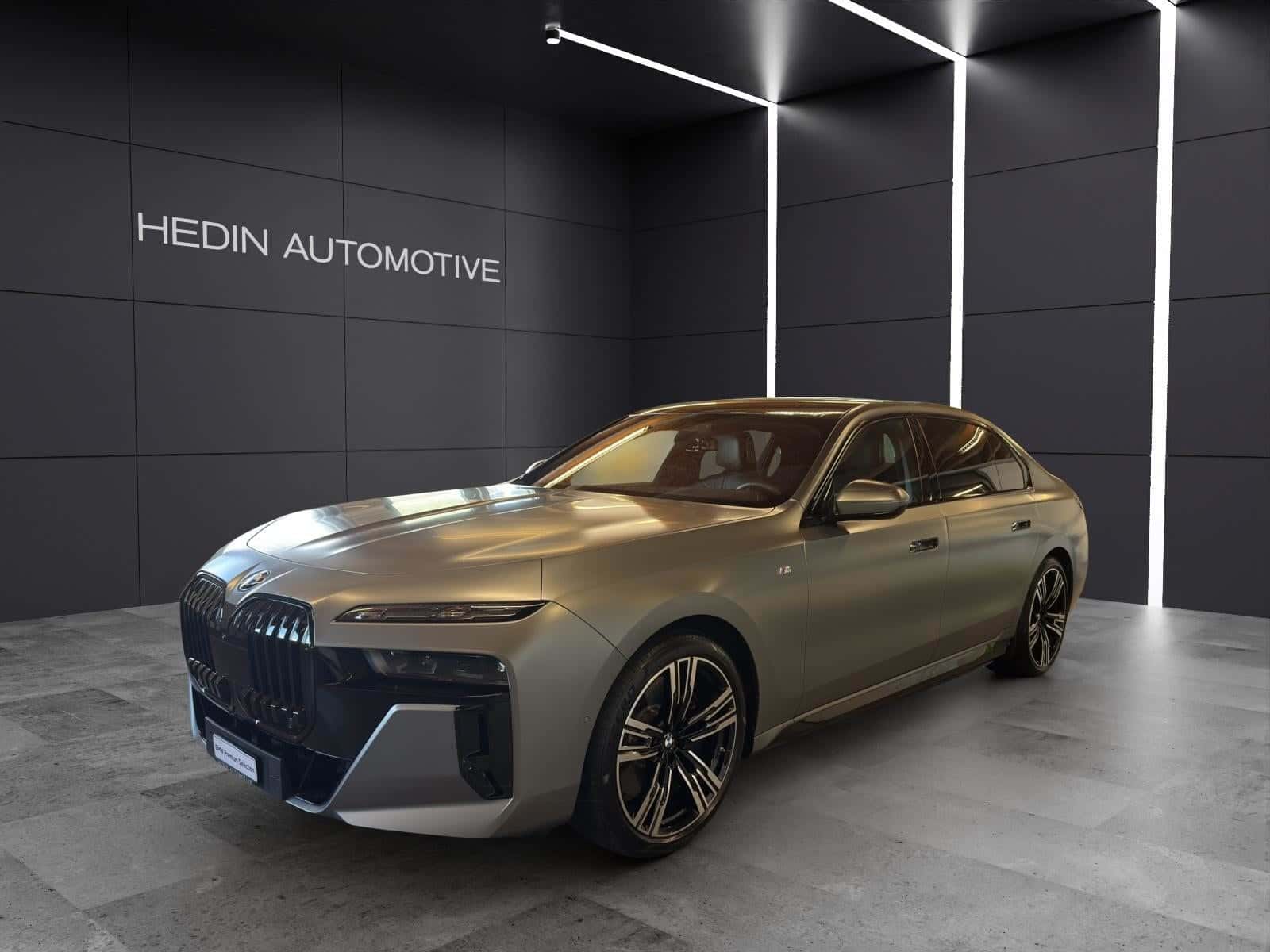 BMW i7