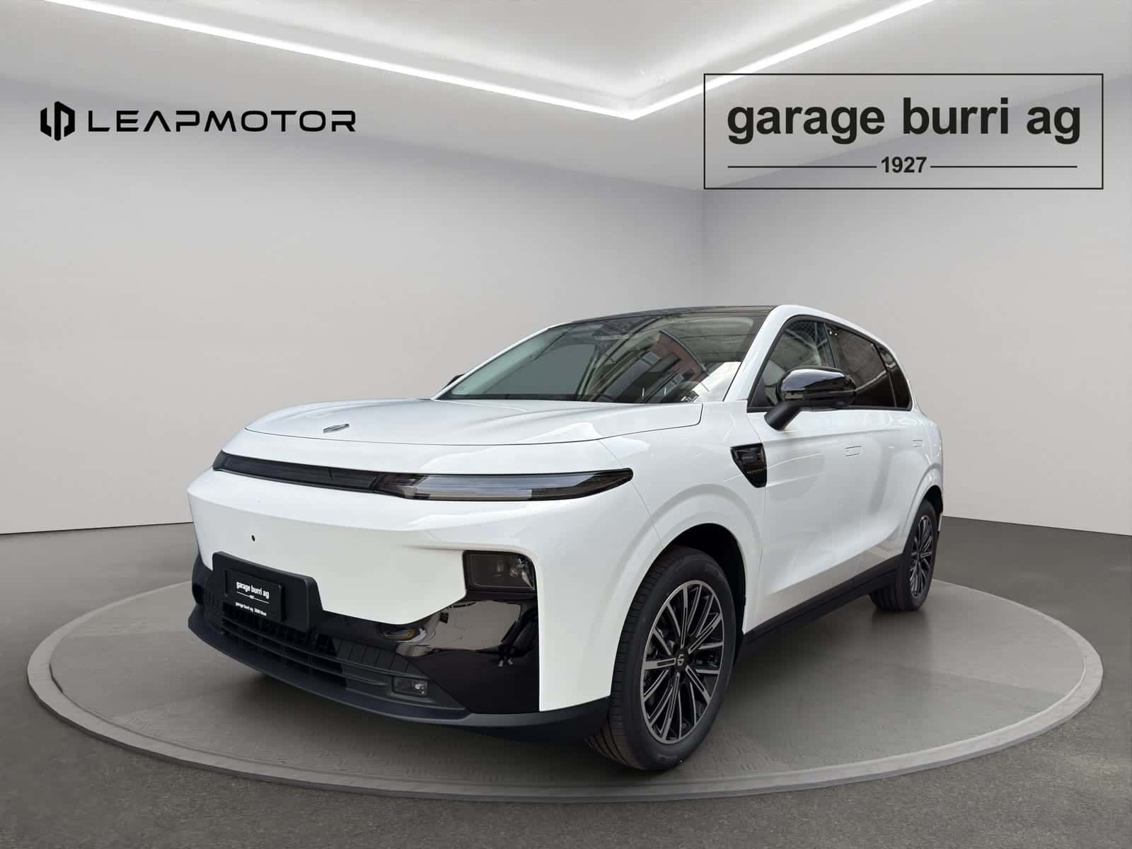 Leapmotor B10