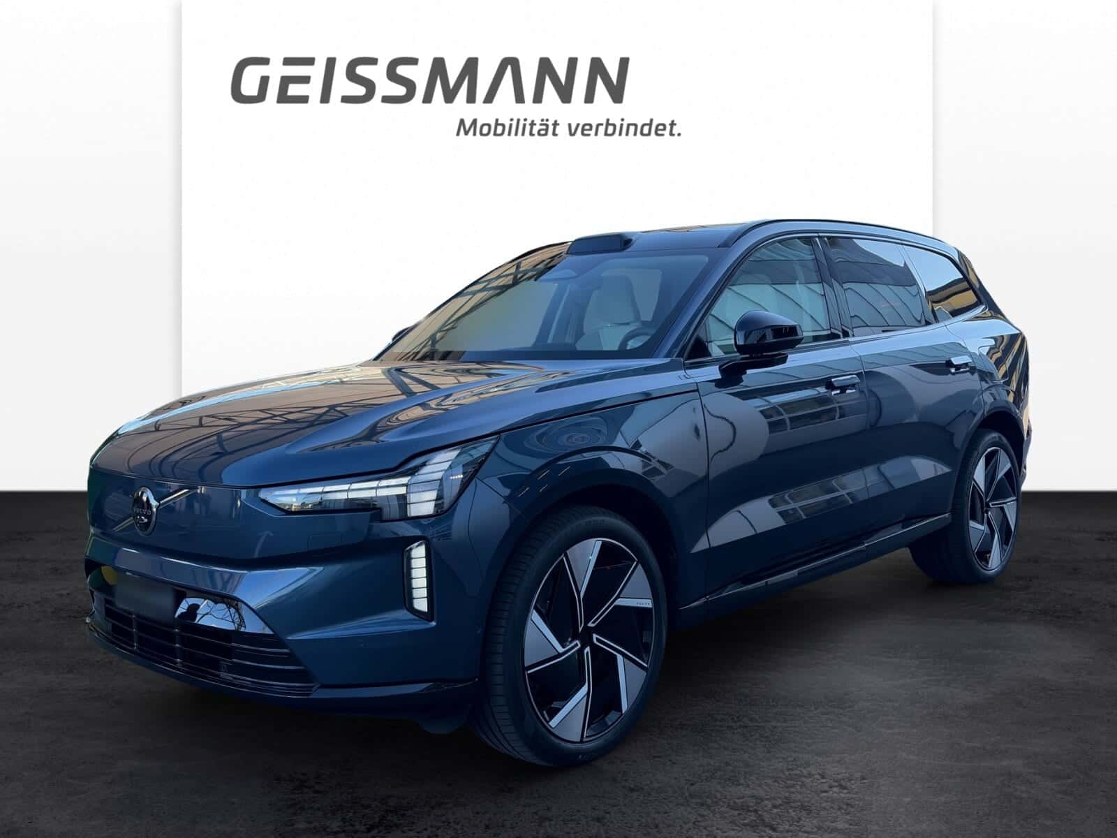 Volvo EX90