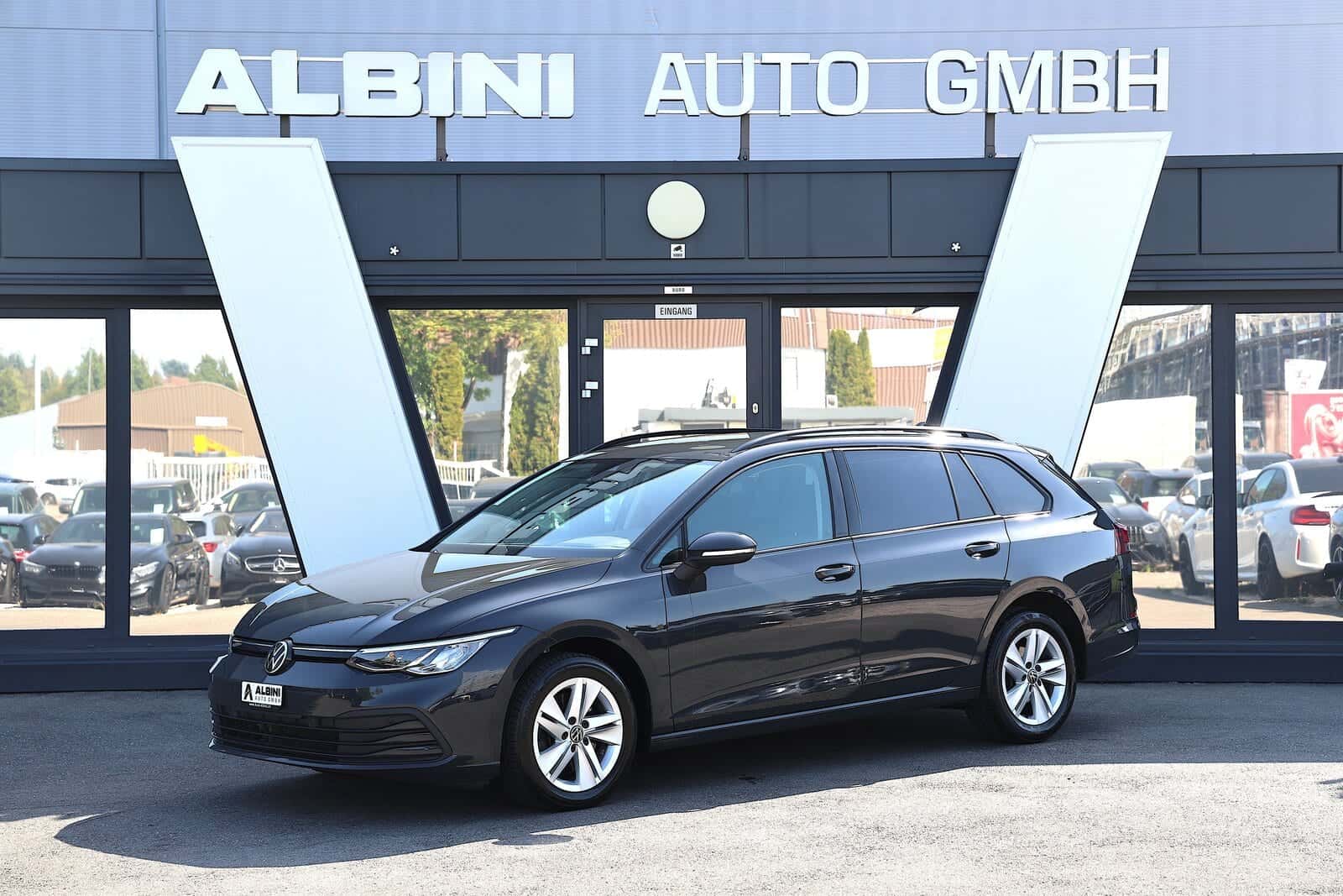 VW Golf VIII Variant