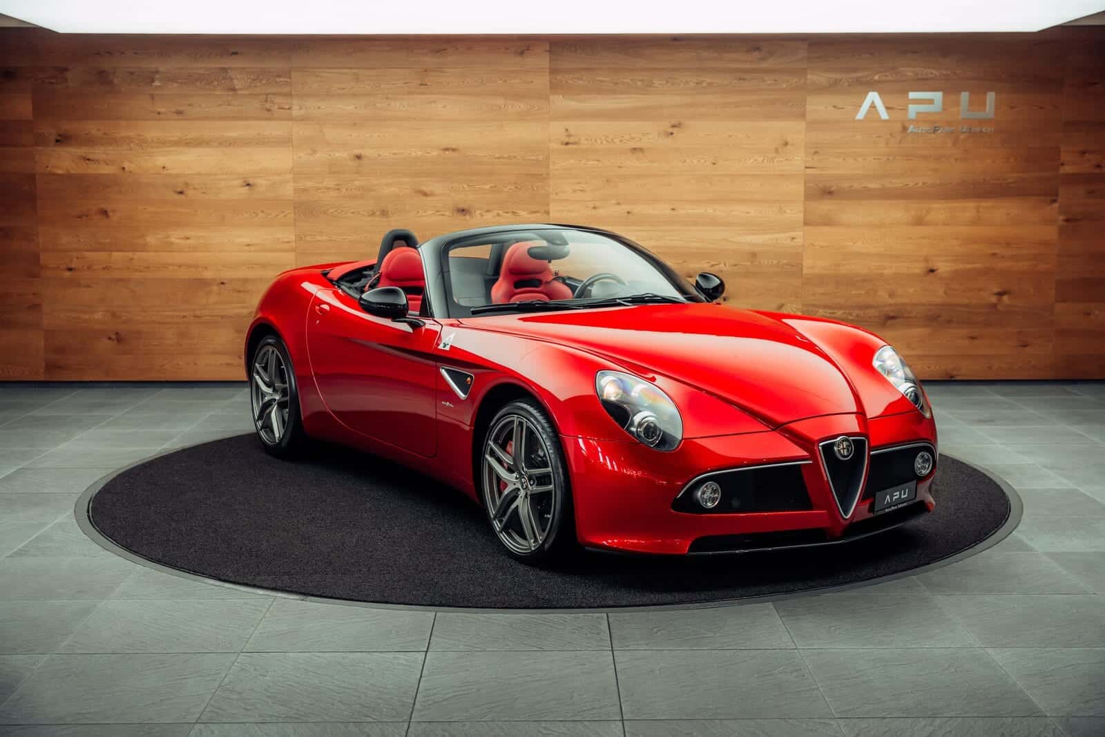Alfa Romeo 8C