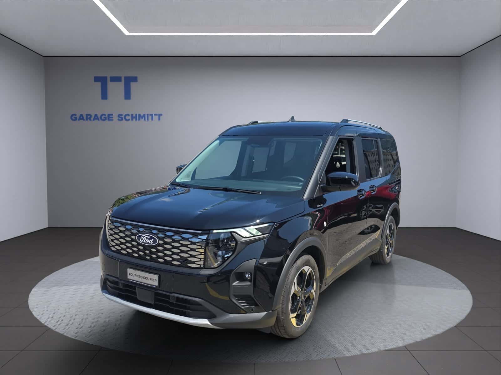 Ford E-Tourneo Courier