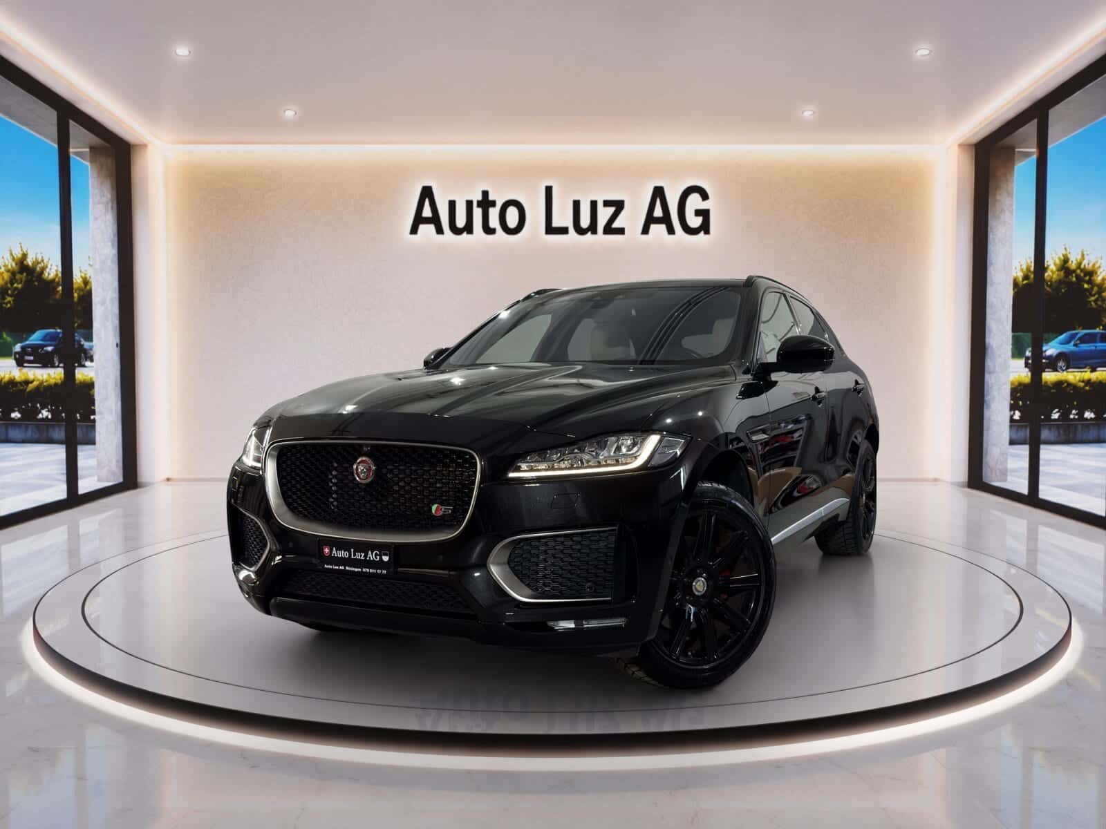 Jaguar F-Pace