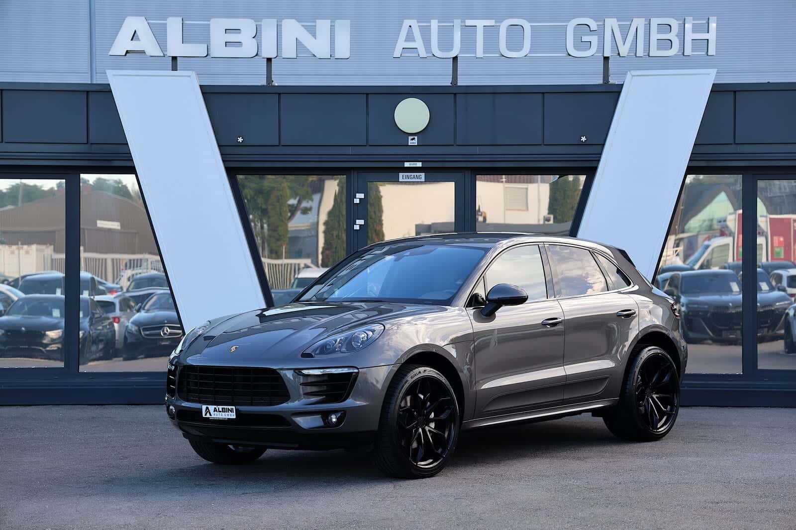 Porsche Macan