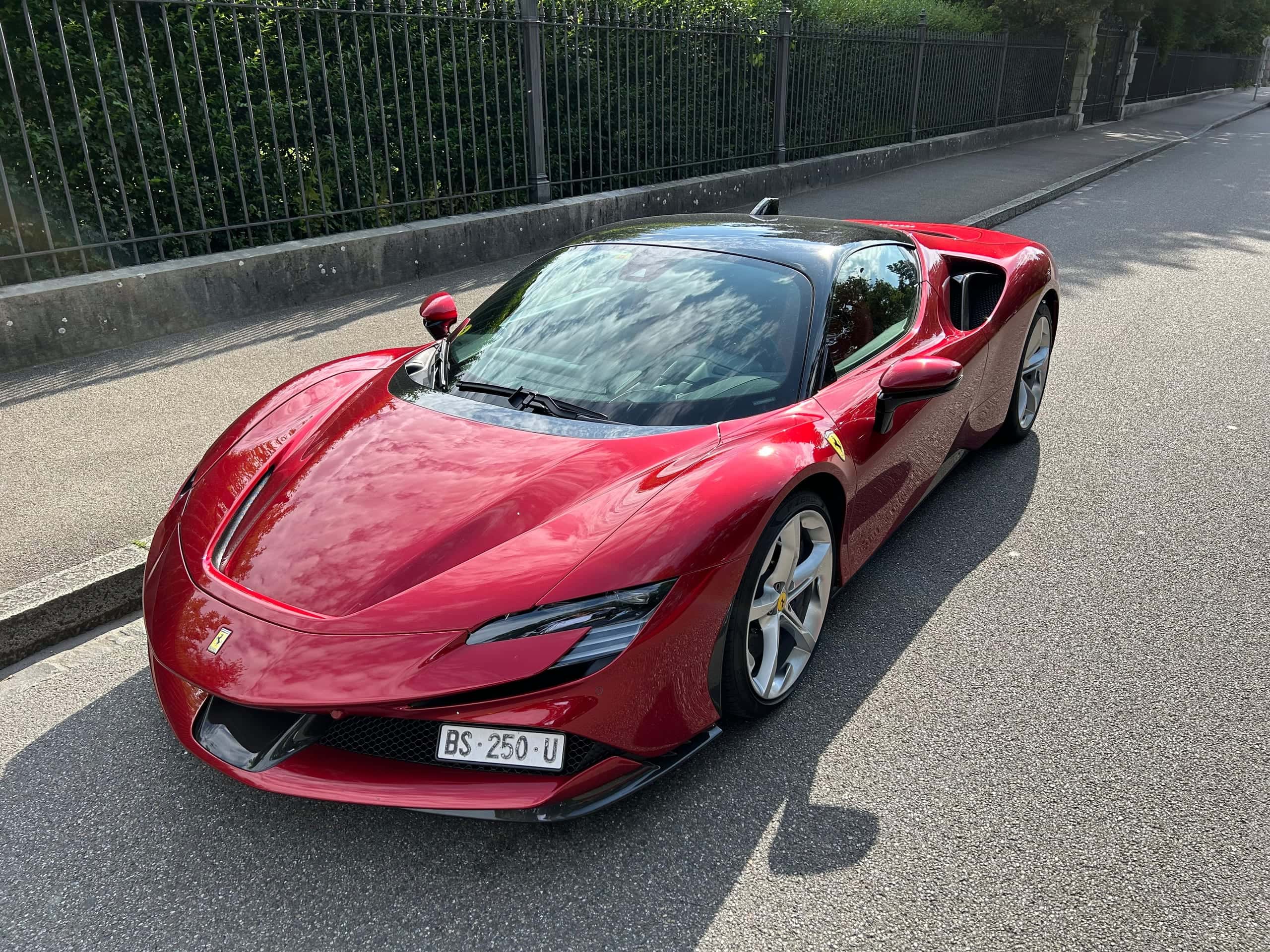Ferrari SF90