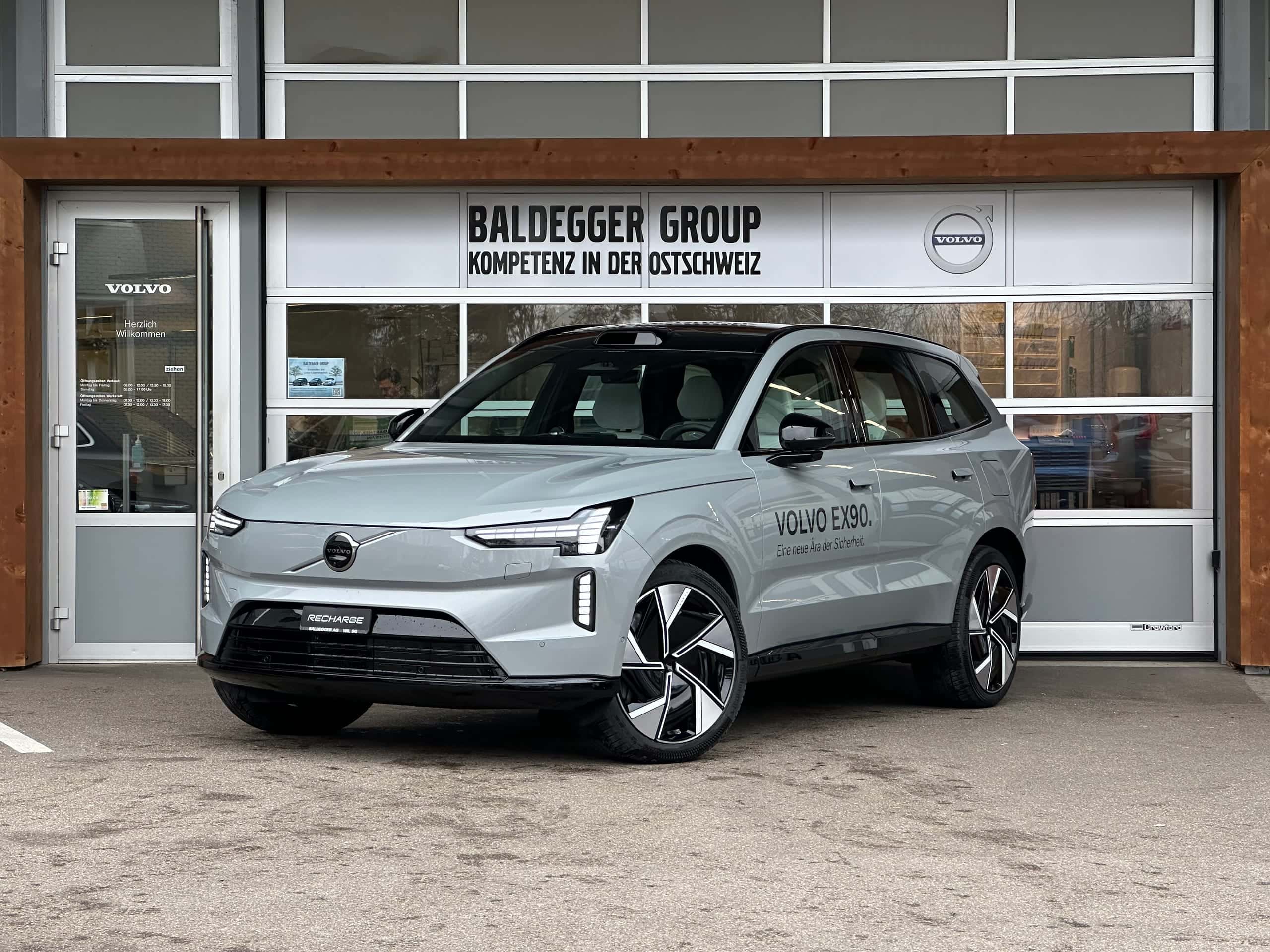 Volvo EX90