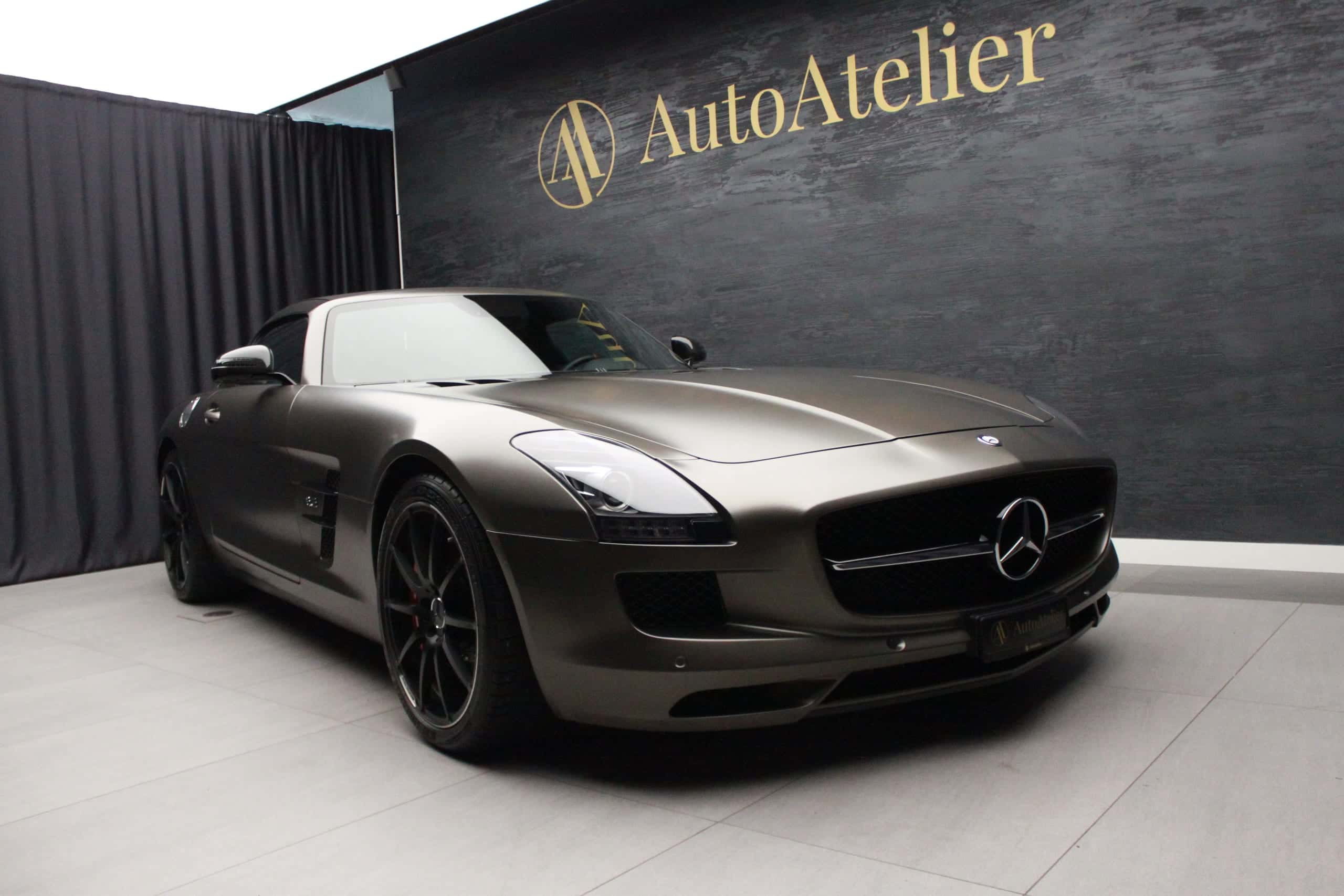 Mercedes-Benz SLS