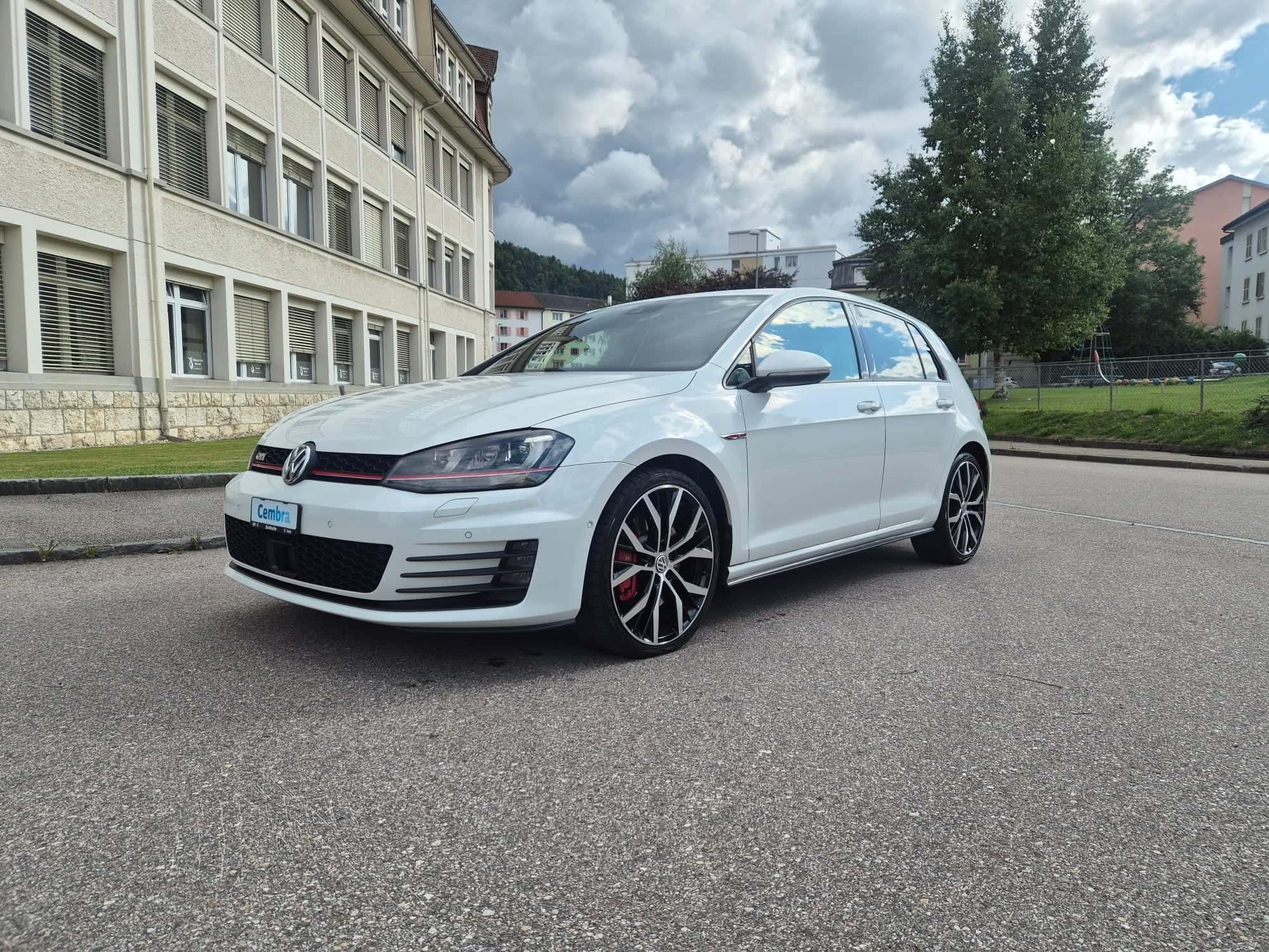 VW Golf