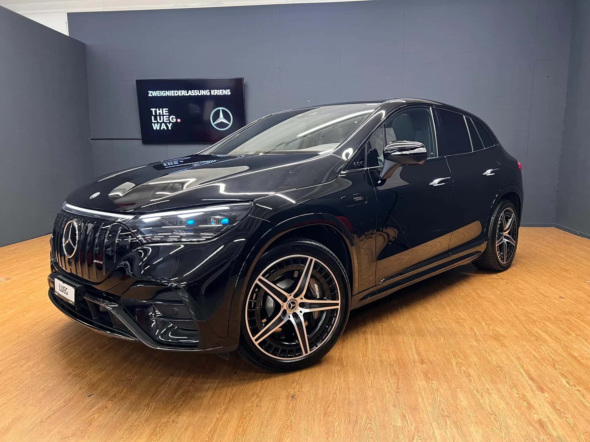 Mercedes-Benz EQE