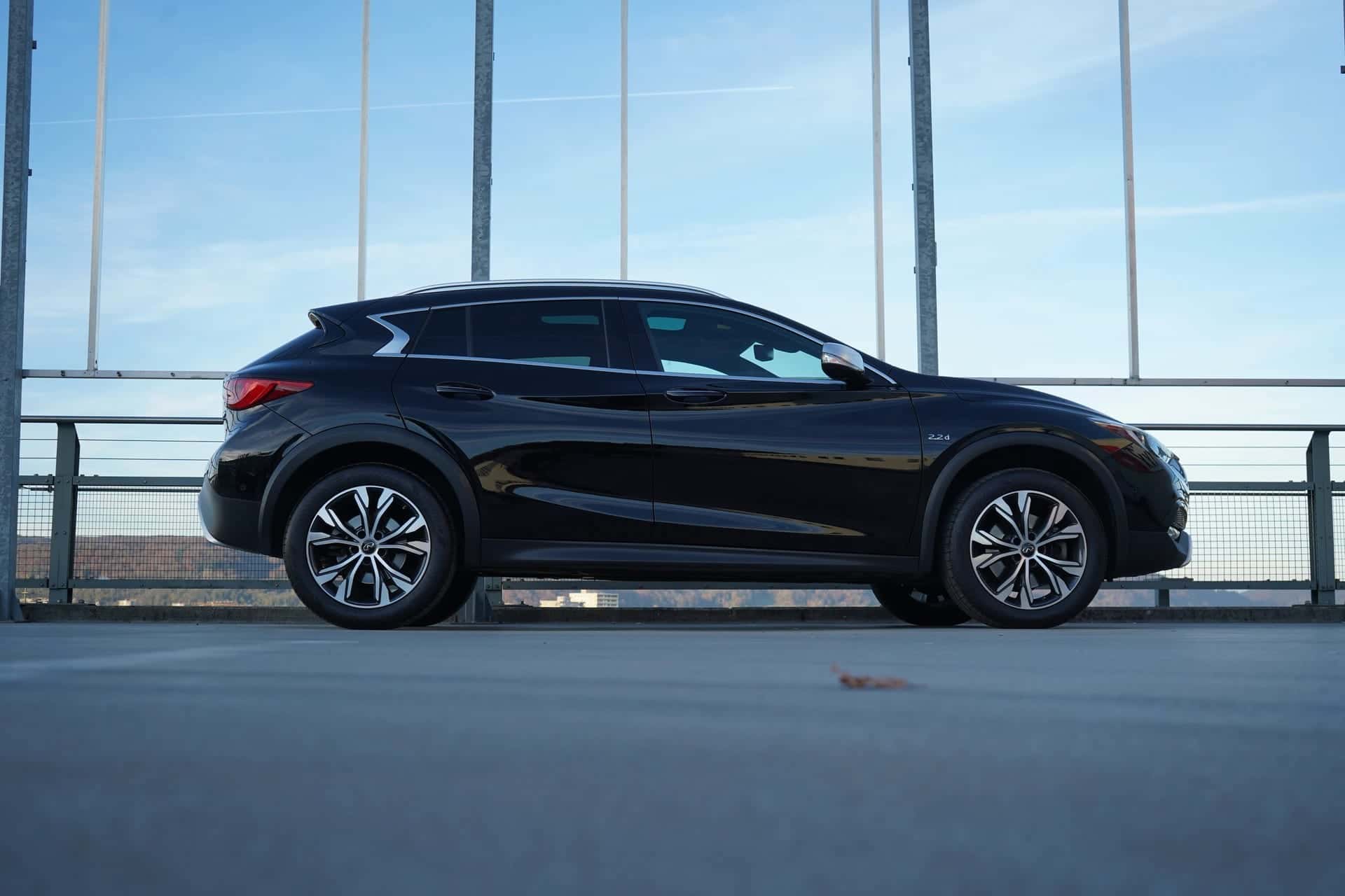 Infiniti Q30