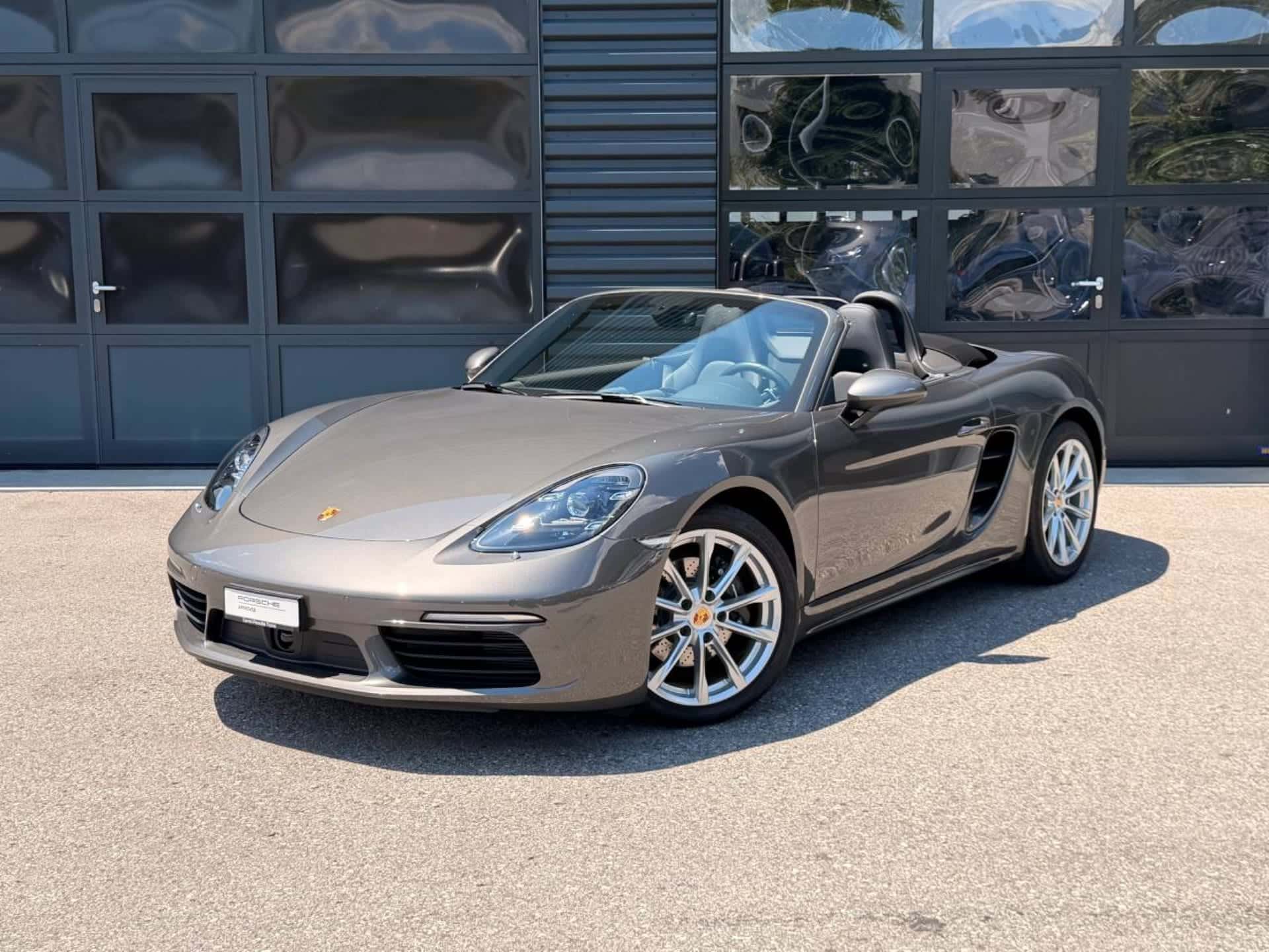 Porsche 718