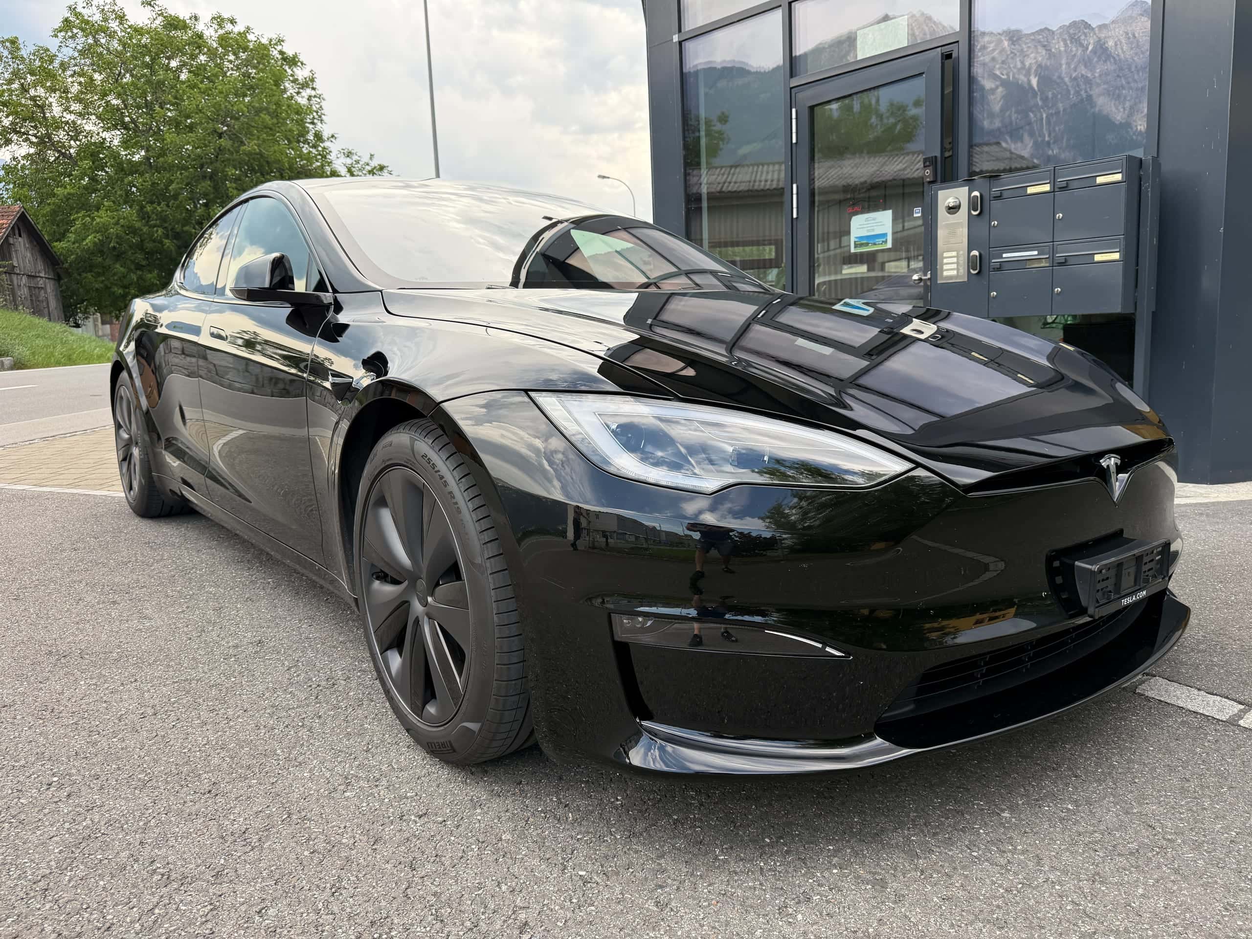 Tesla Model S