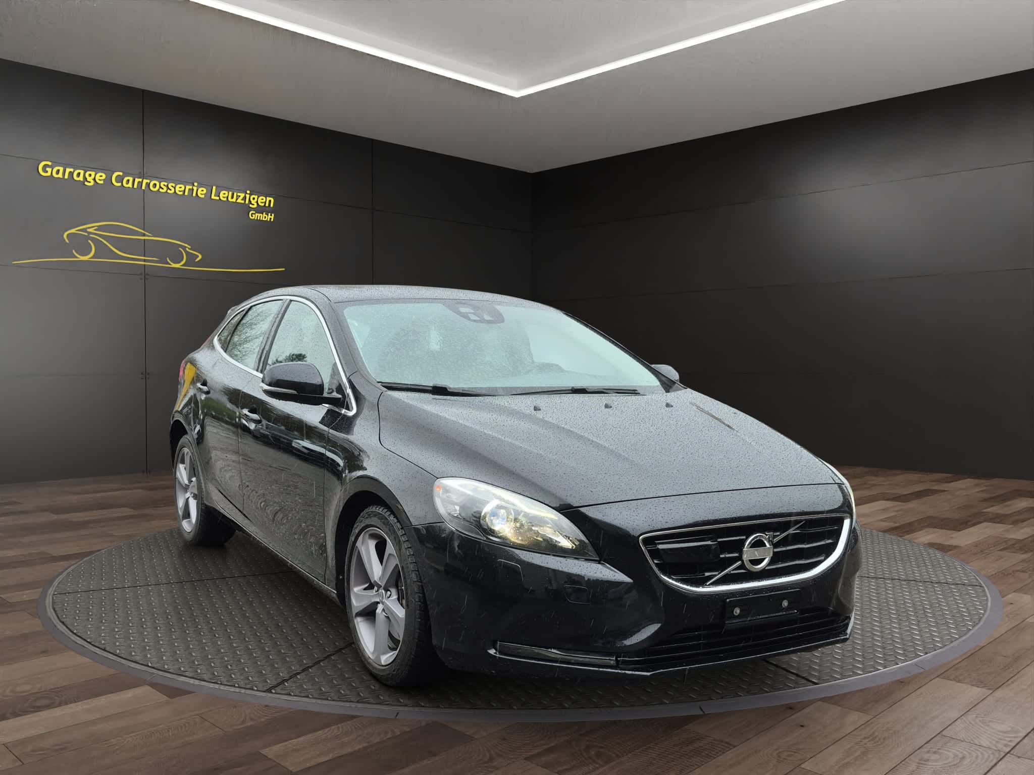 Volvo V40