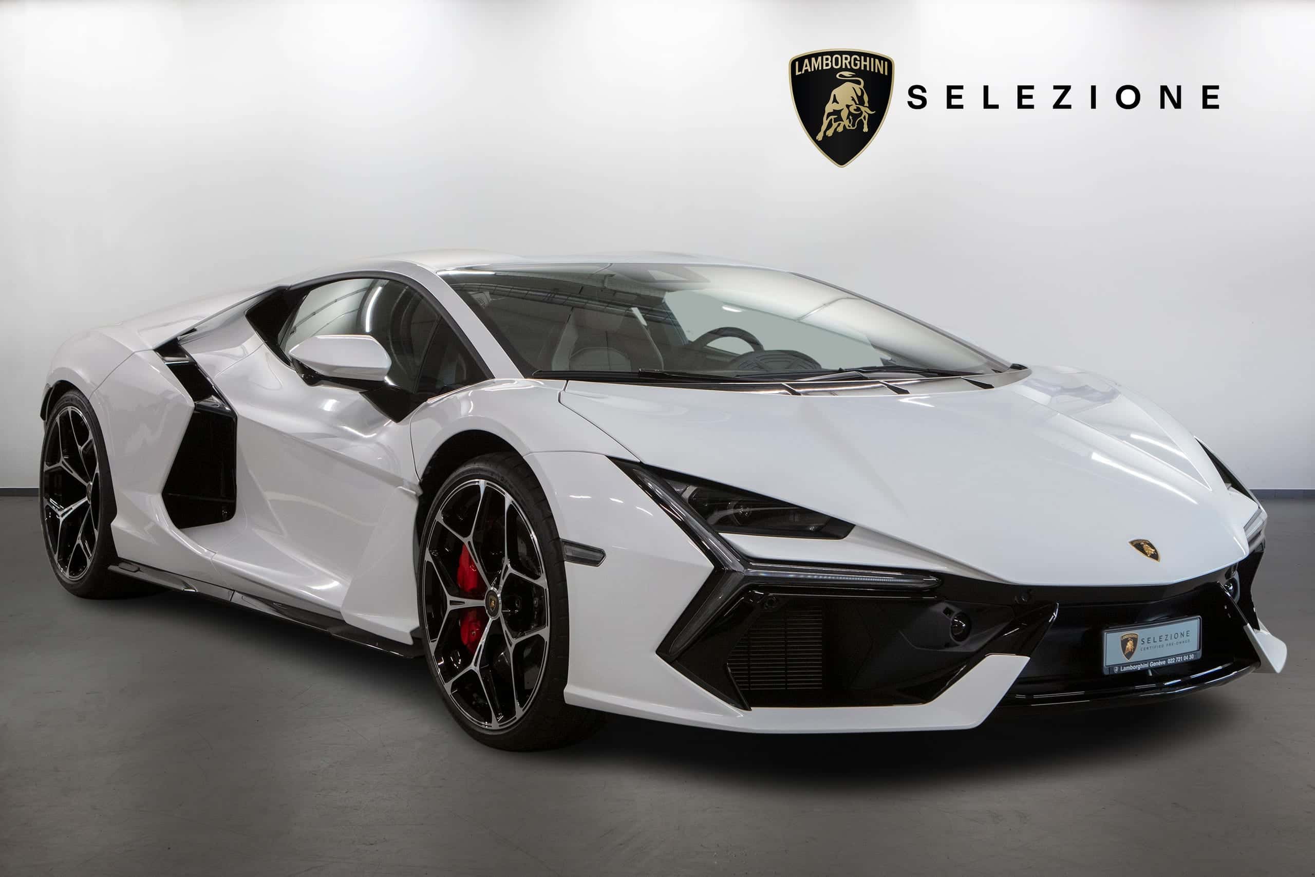 Lamborghini Revuelto