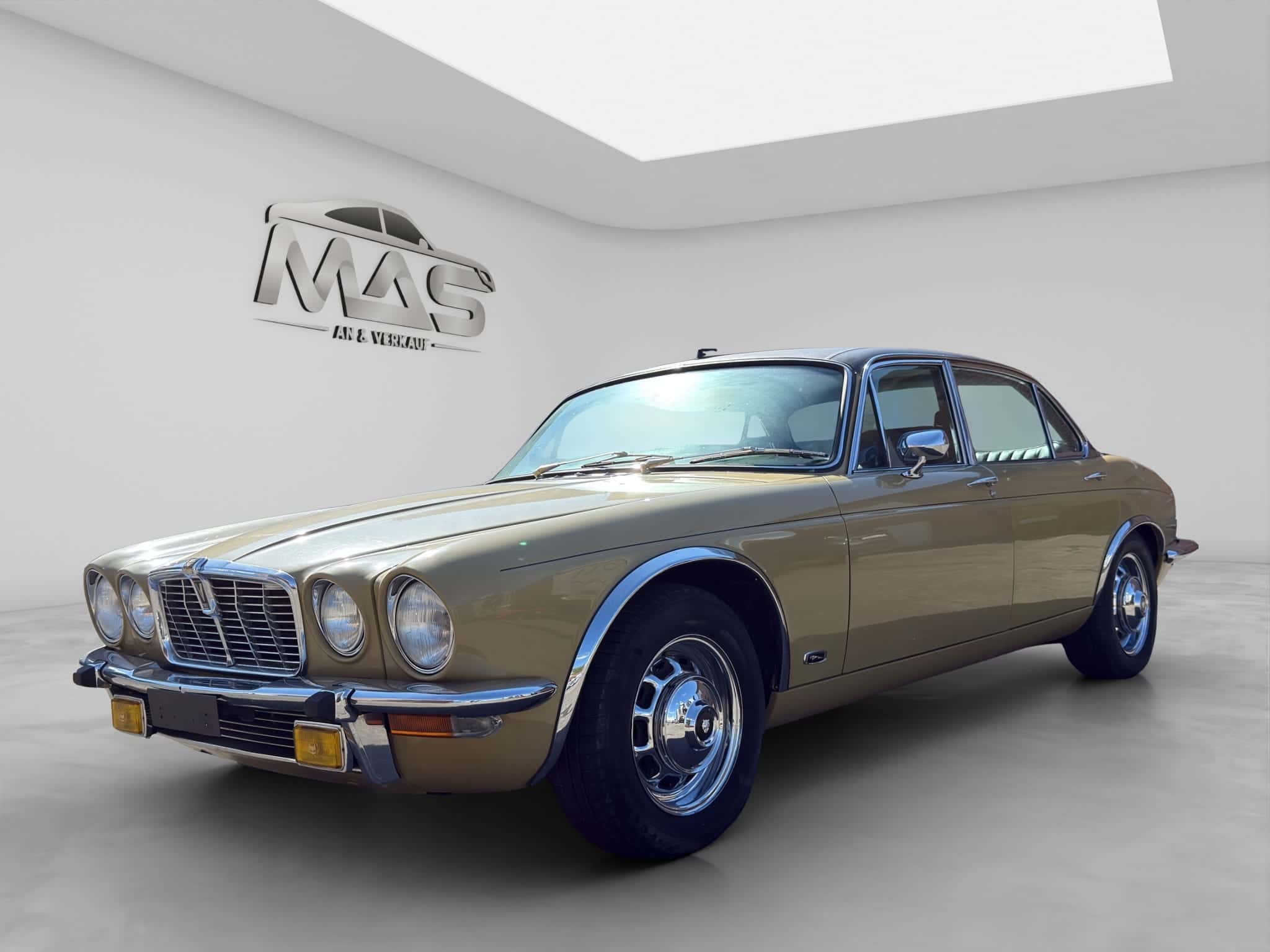 Jaguar XJ