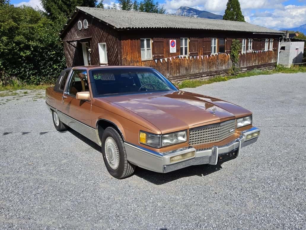 Cadillac De Ville