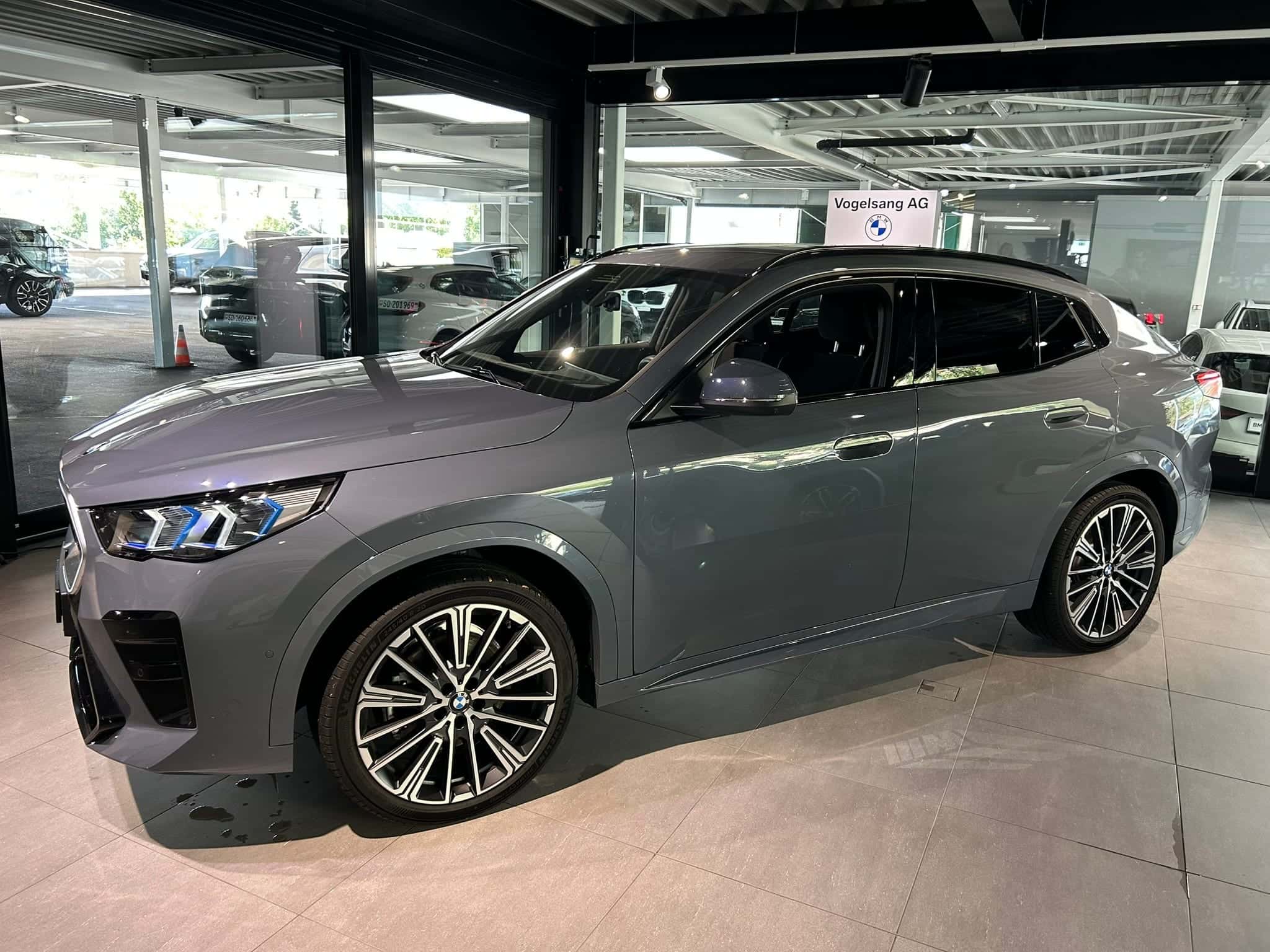 BMW iX2