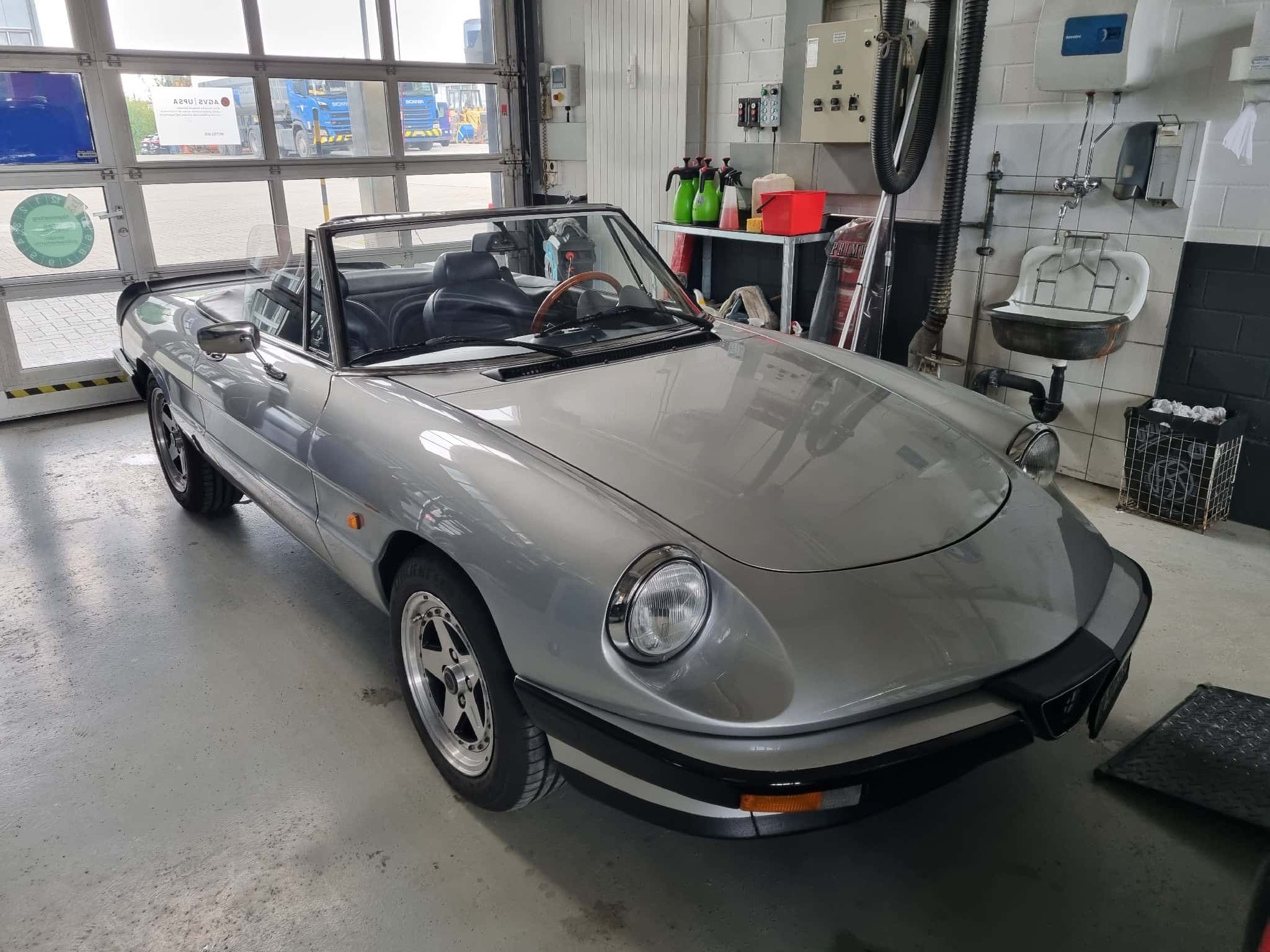 Alfa Romeo Spider