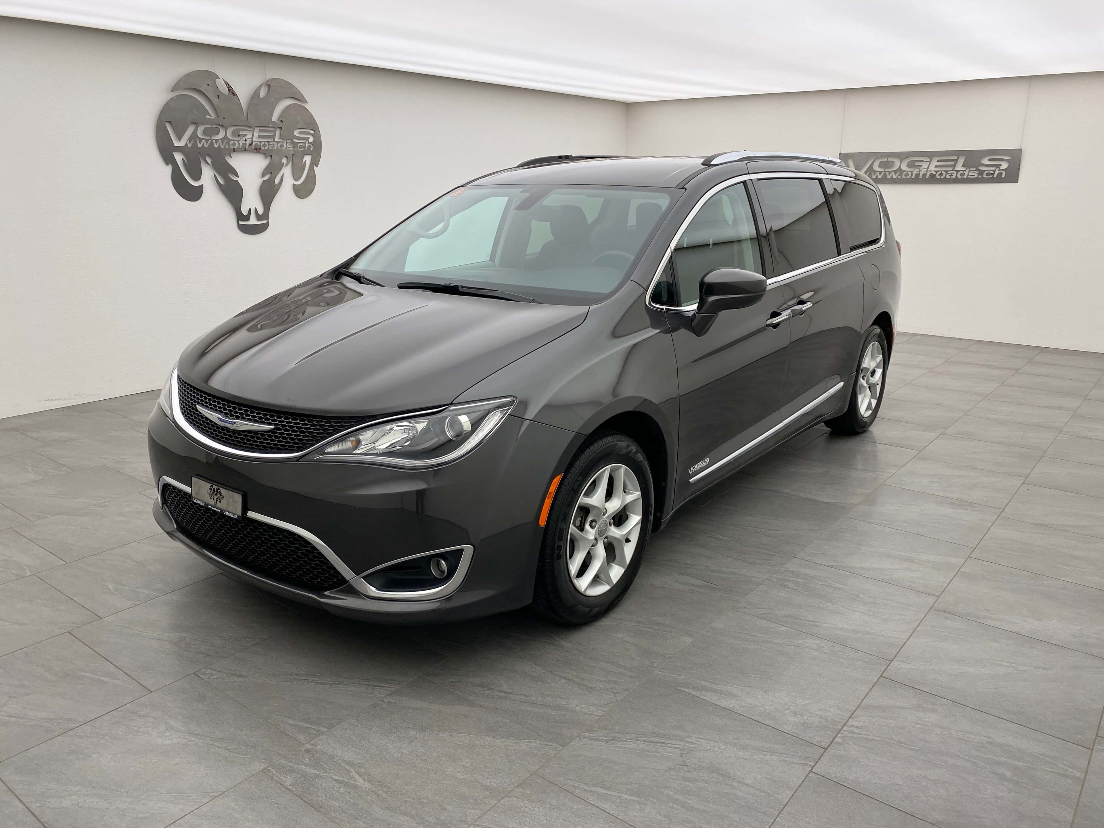 Chrysler Pacifica