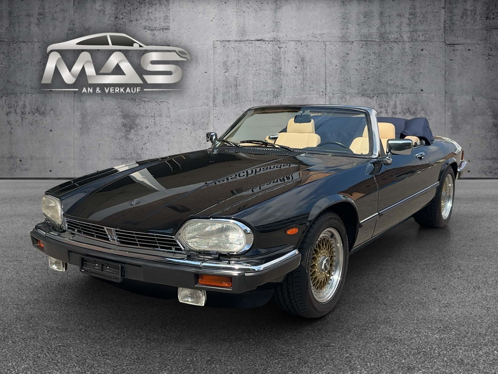 Jaguar XJ-S