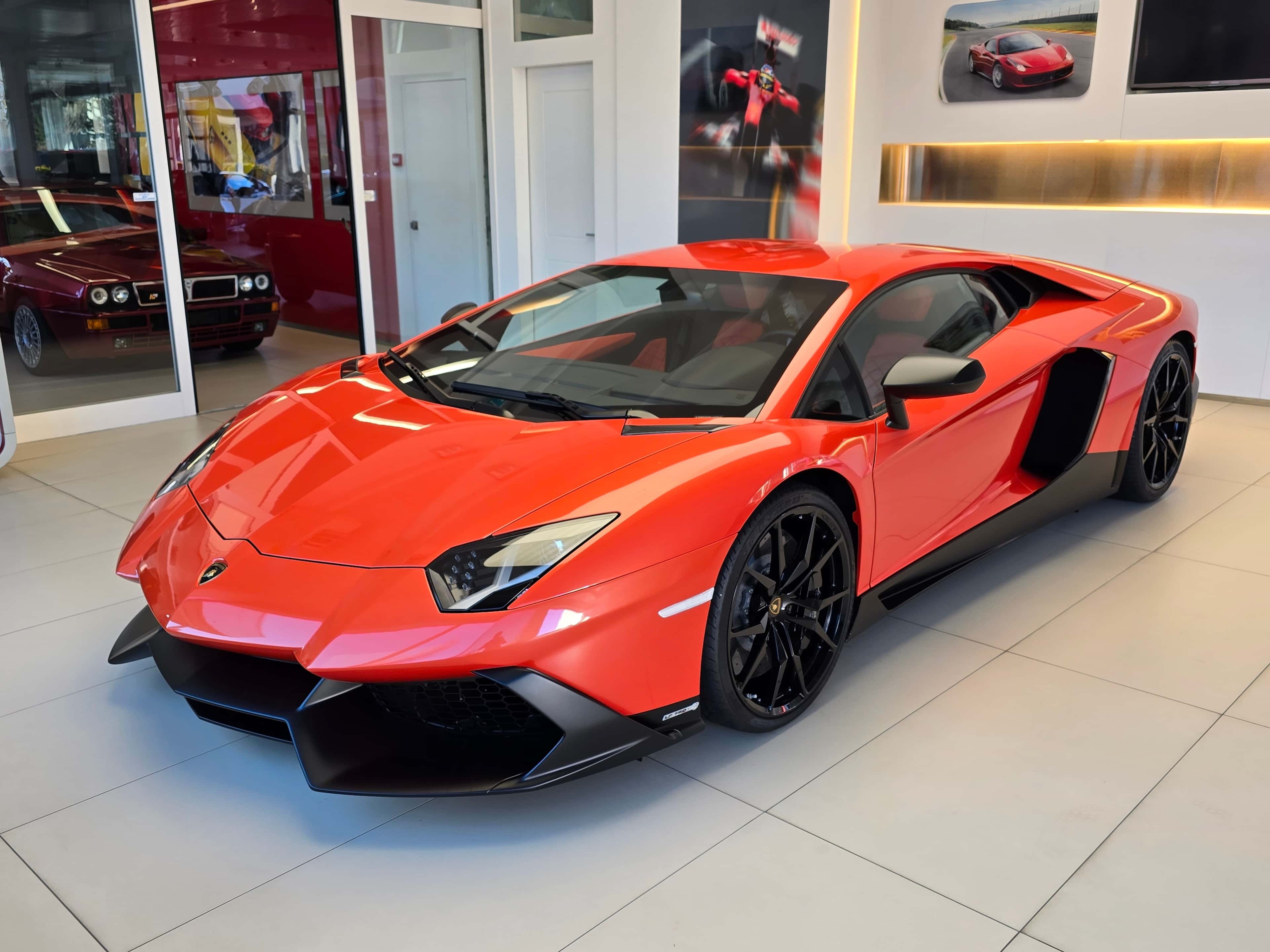 Lamborghini Aventador