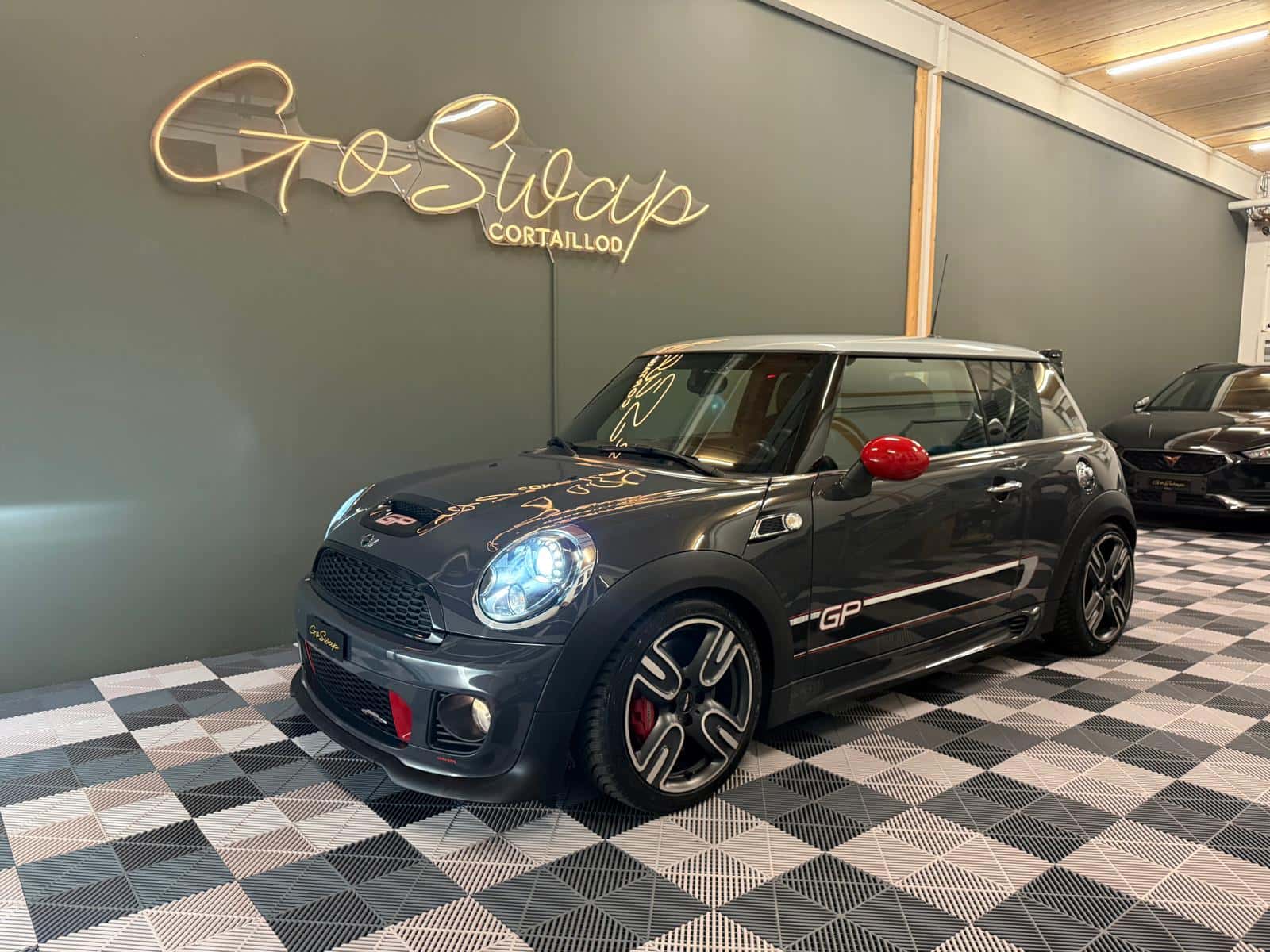 Mini Mini