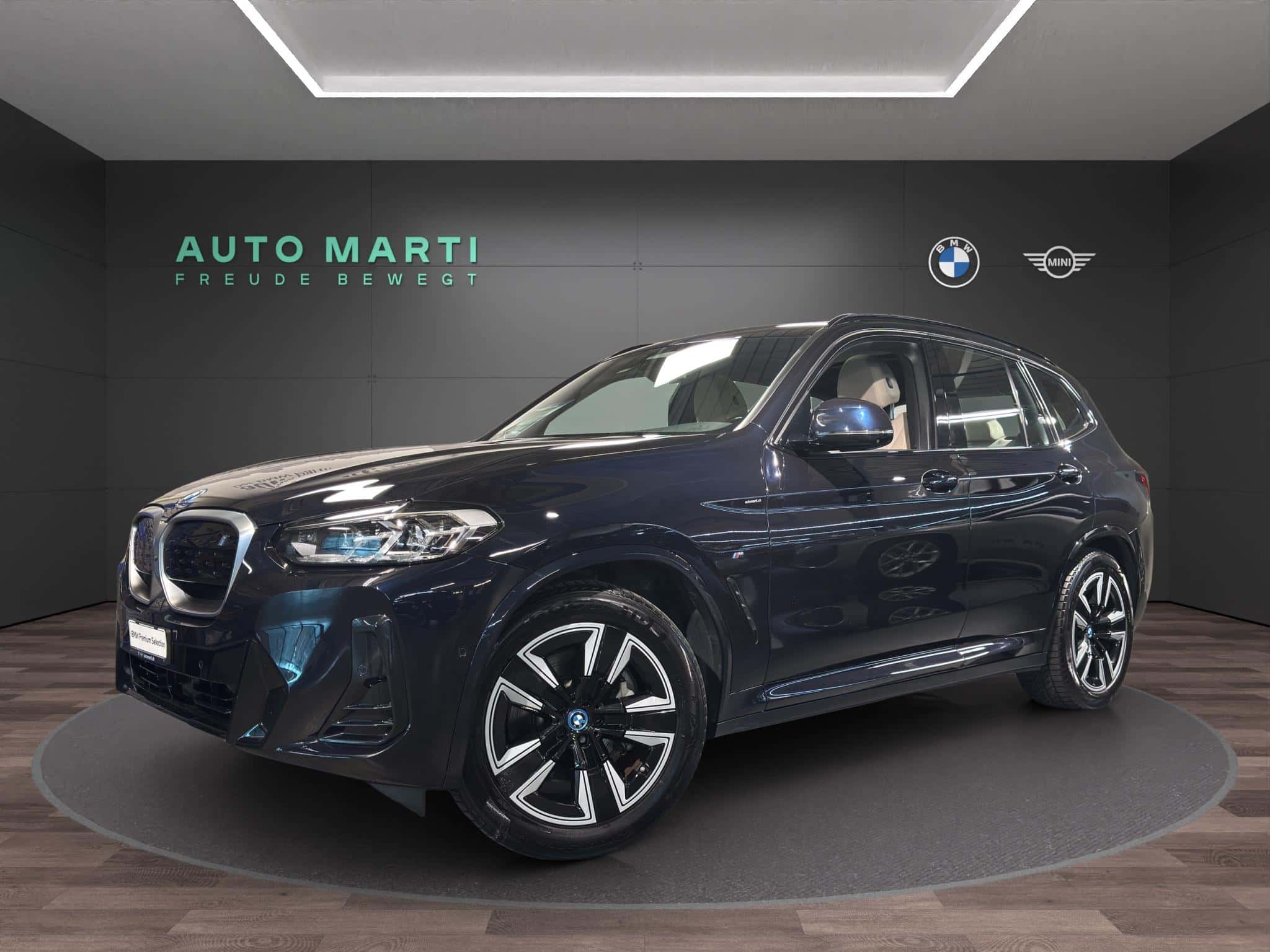 BMW iX3