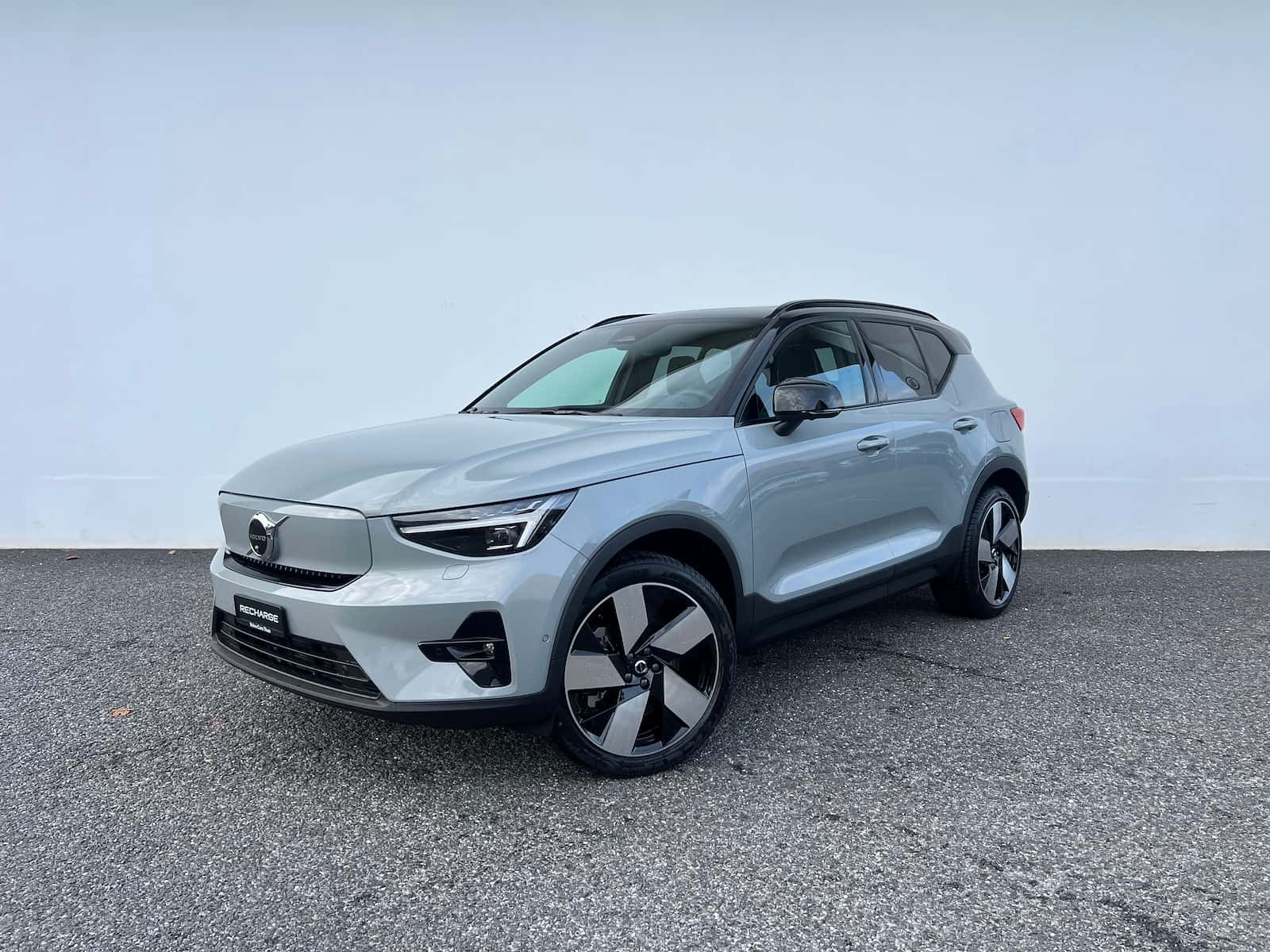 Volvo EX40