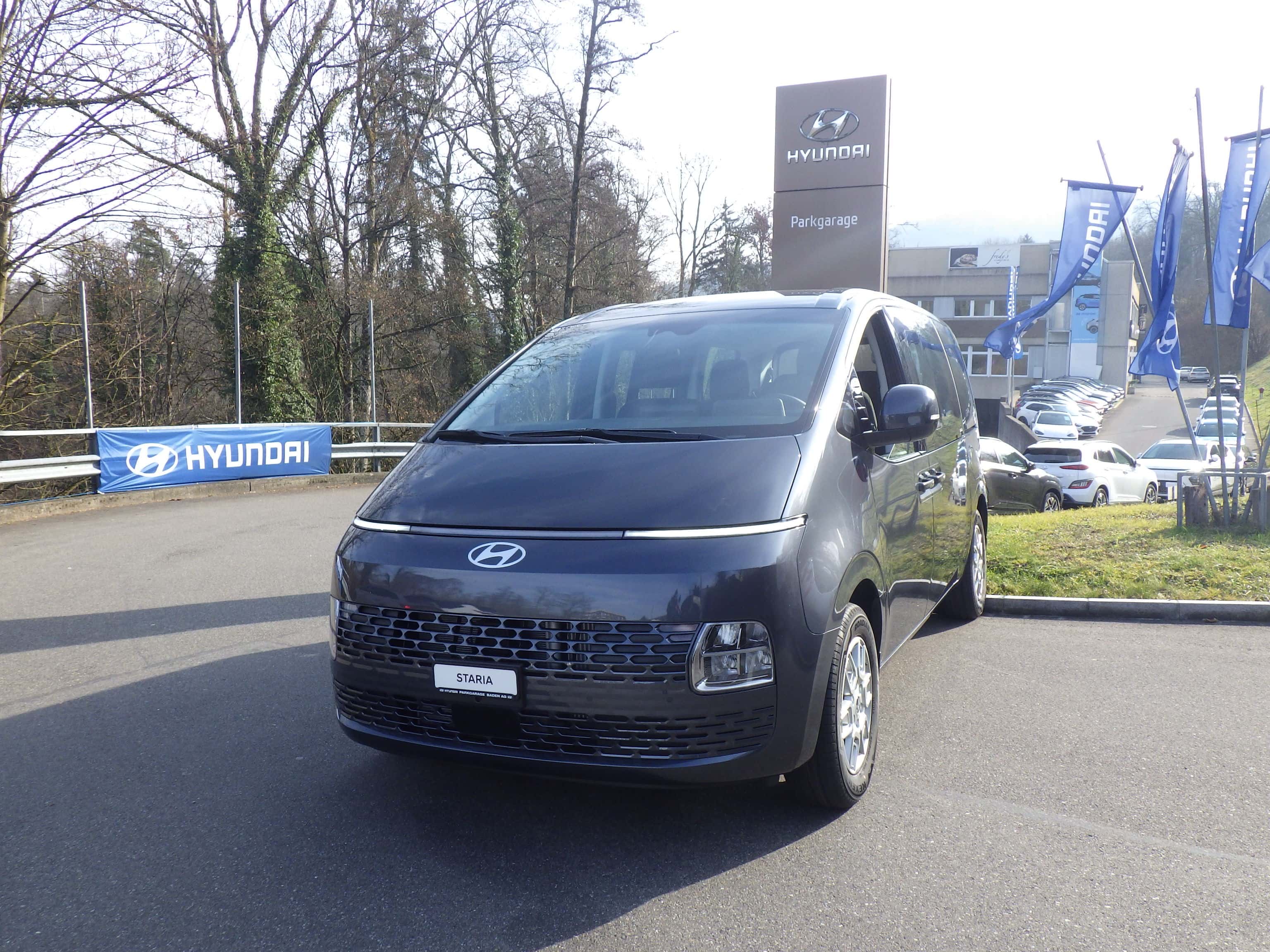Hyundai Staria