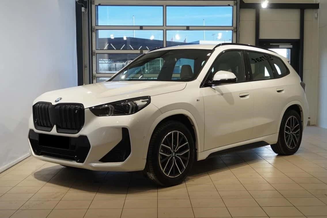 BMW iX1