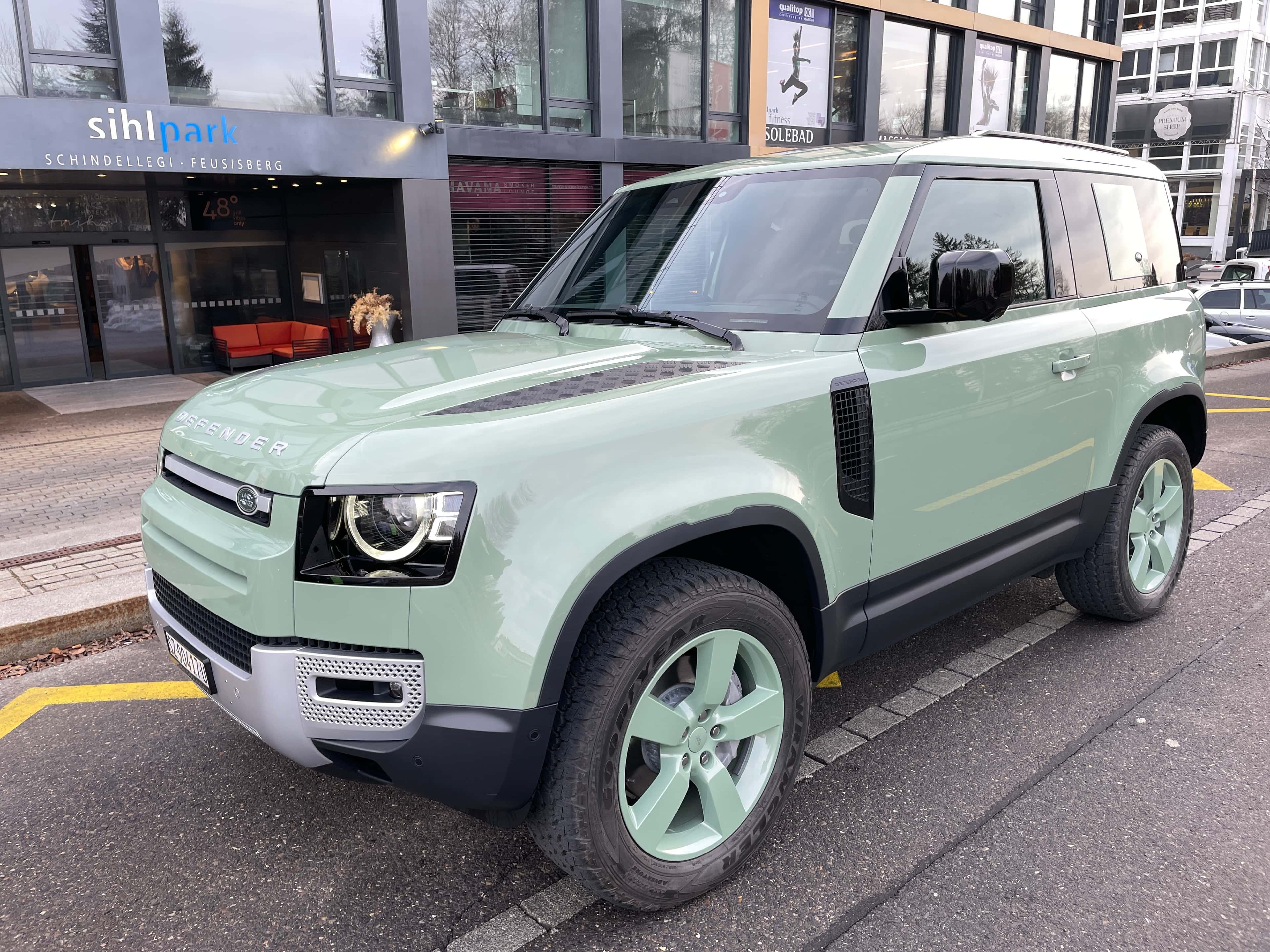 Land Rover Defender