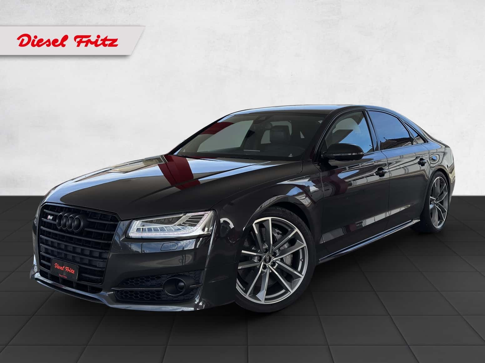 Audi S8