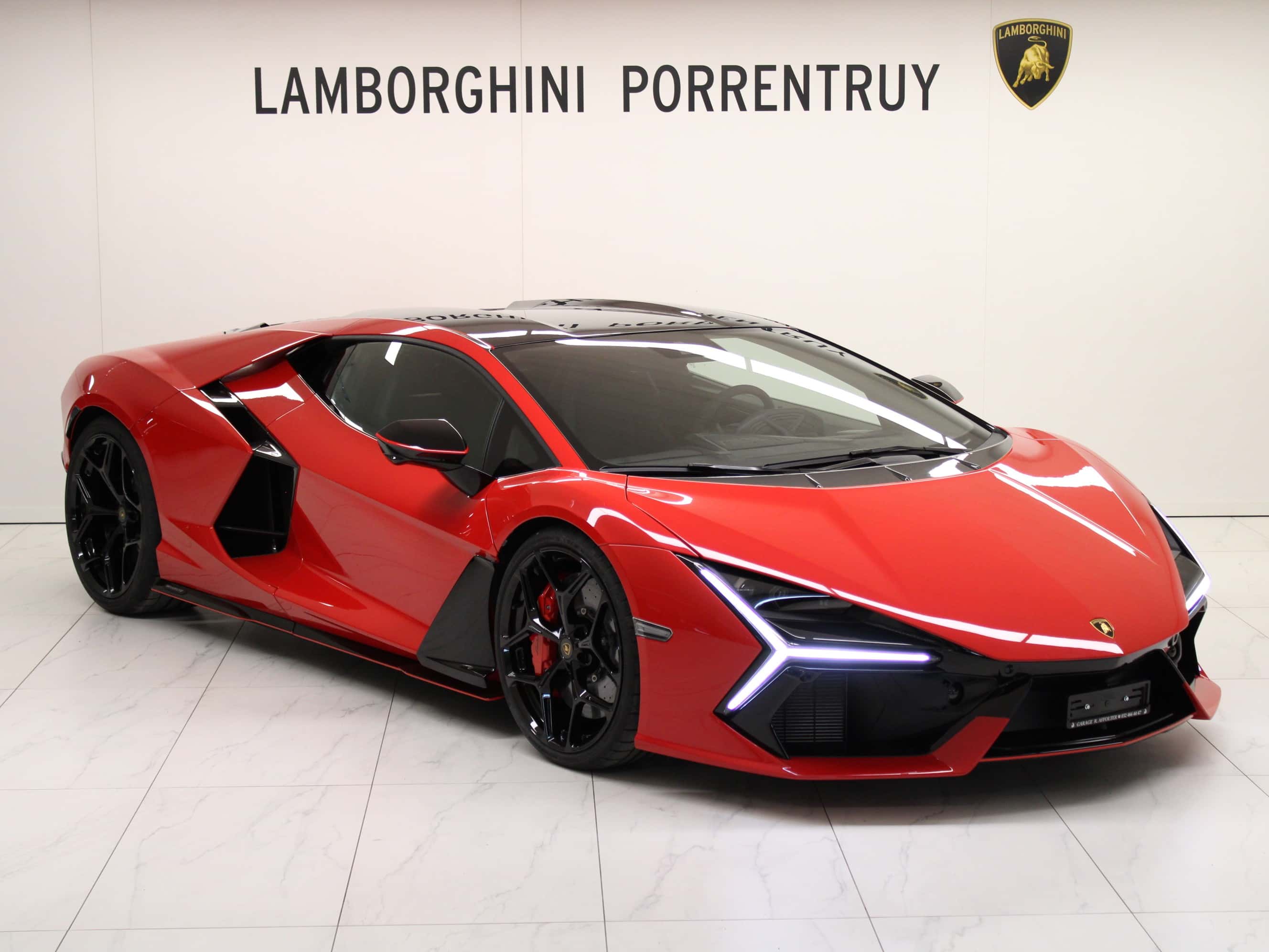 Lamborghini Revuelto
