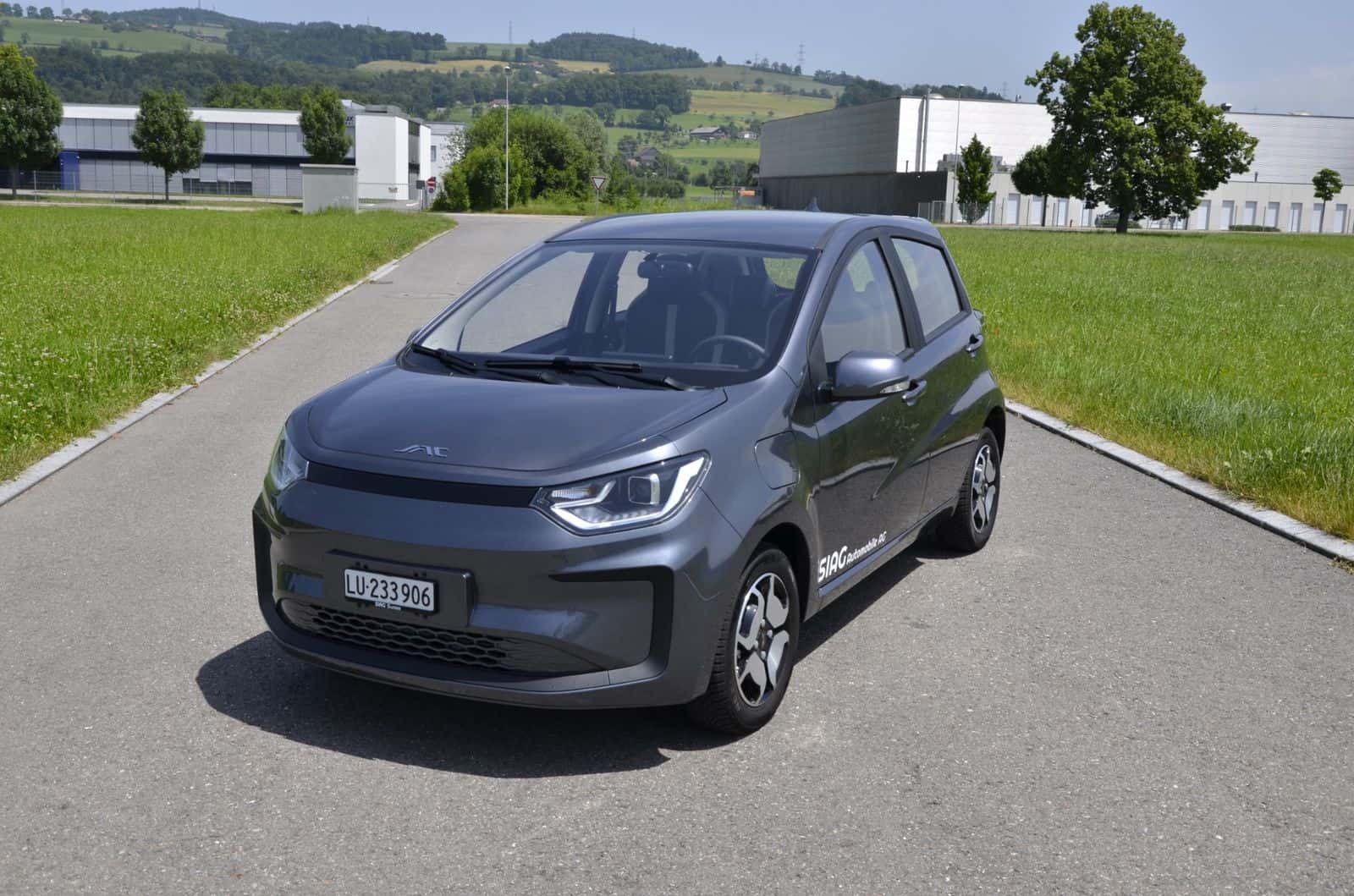 JAC e-JS1