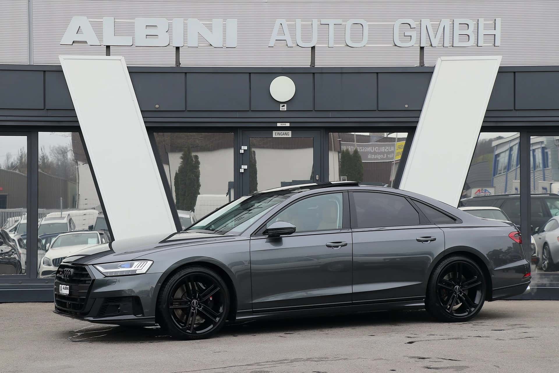 Audi S8