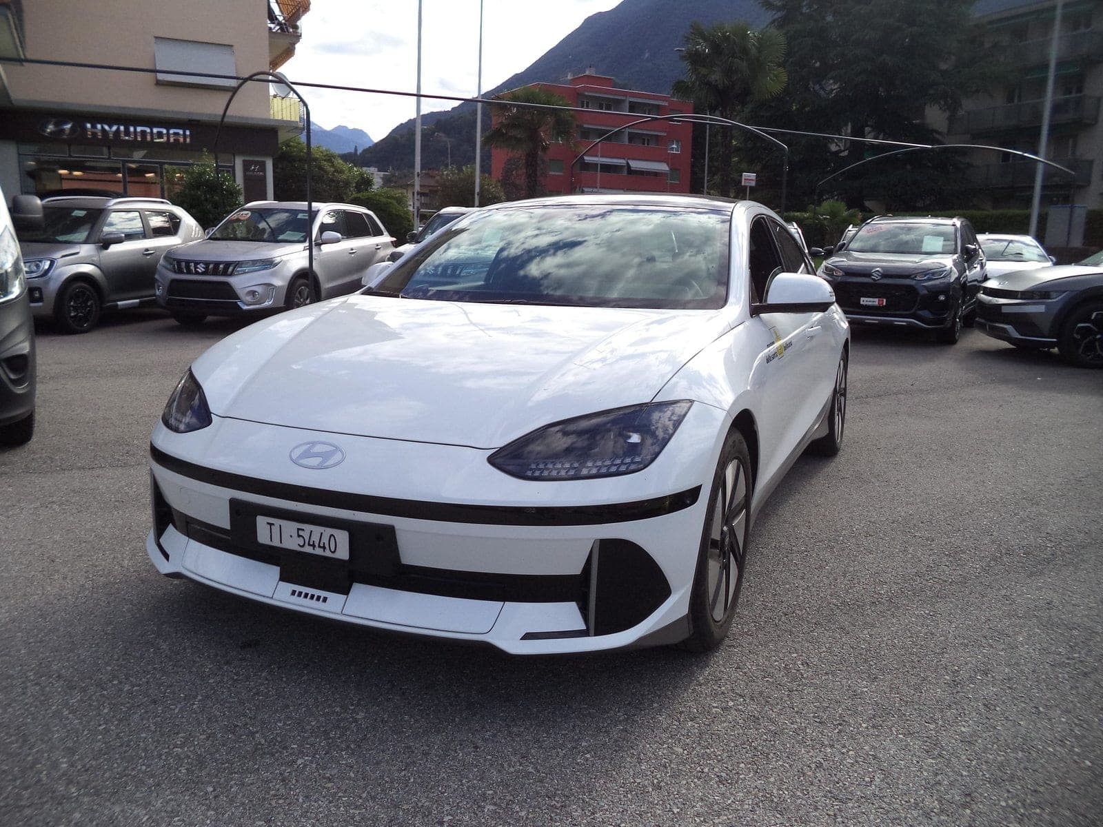 Hyundai Ioniq 6 Ioniq 6 Launch Edition 4WD