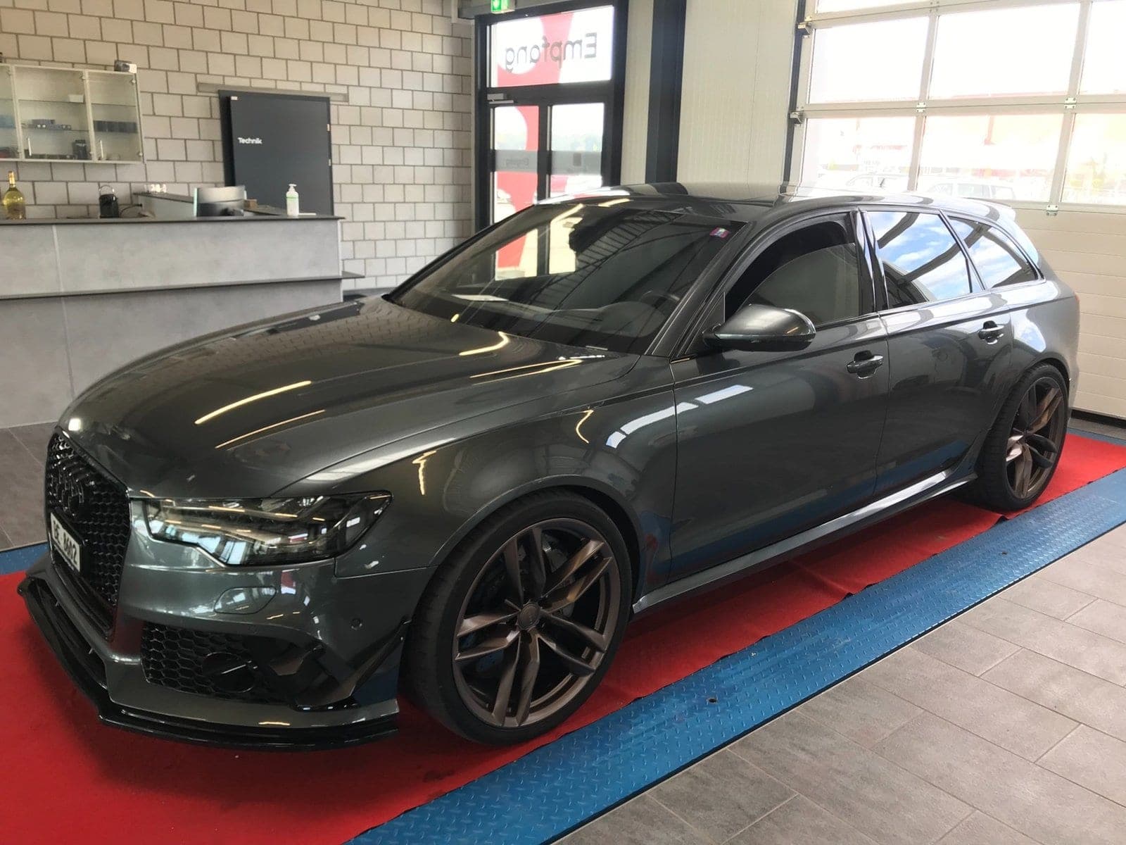 Audi RS6 RS6 Avant 4.0 TFSI V8 quattro Tiptronic