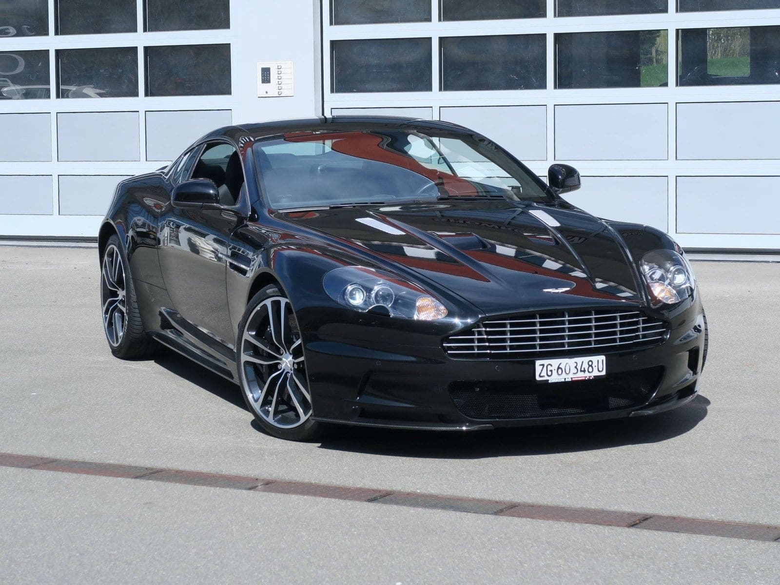 Aston Martin DBS DBS Coupé | Carbon Black Edition