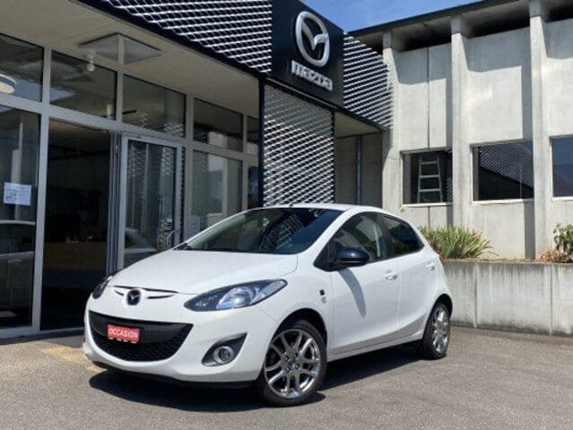Mazda 2 2 1.3i 16V Red