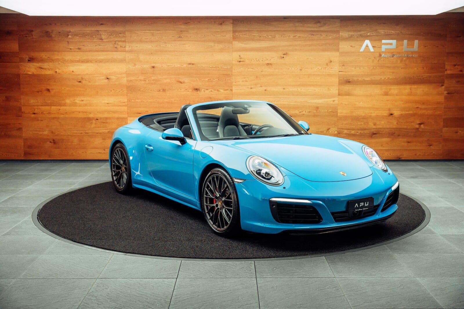 Porsche 911 911 Carrera 4S Cabrio PDK Miamiblau