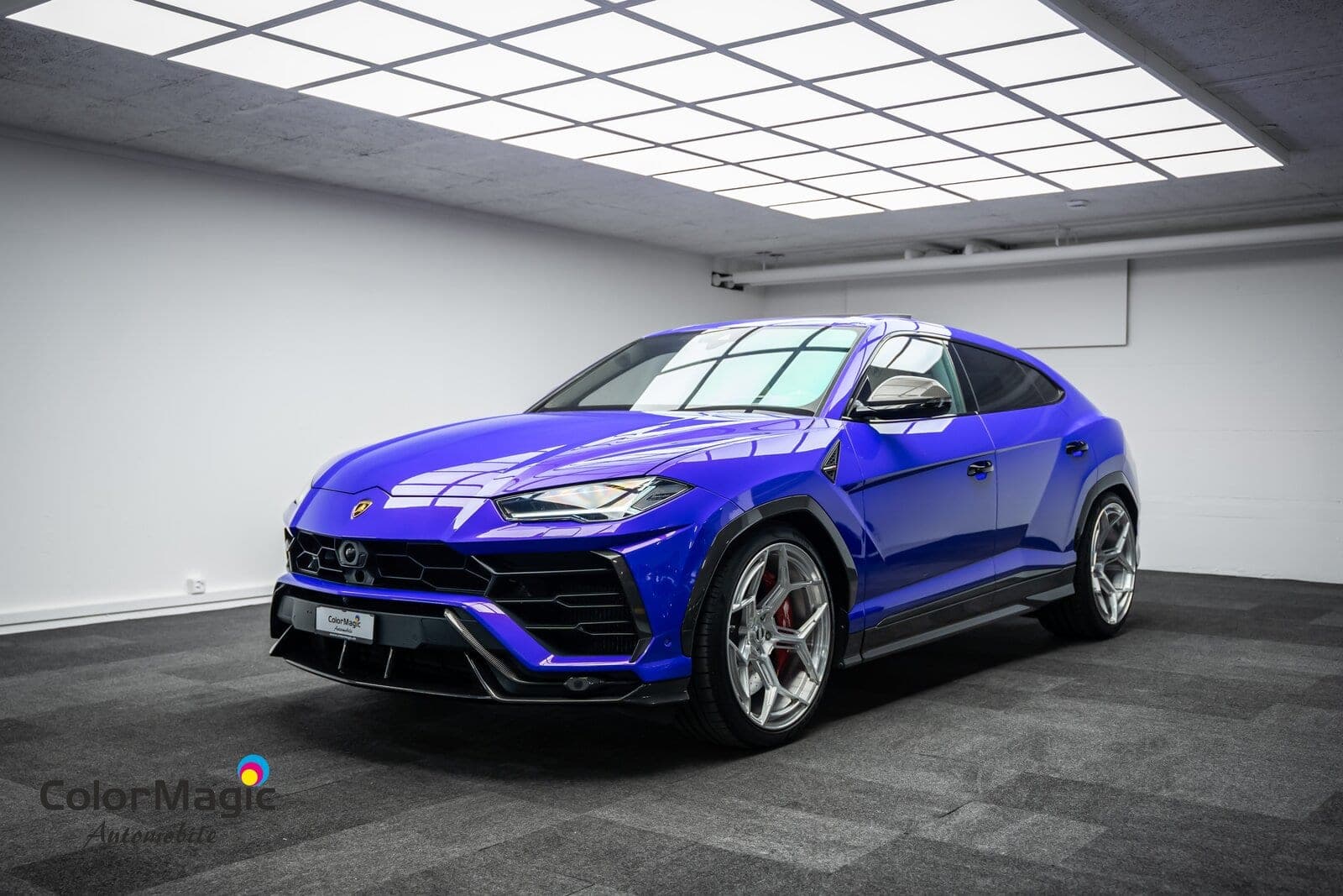 Lamborghini Urus URUS * FULL CARBON INNEN AUSSEN * 23 ZOLL SCHMI