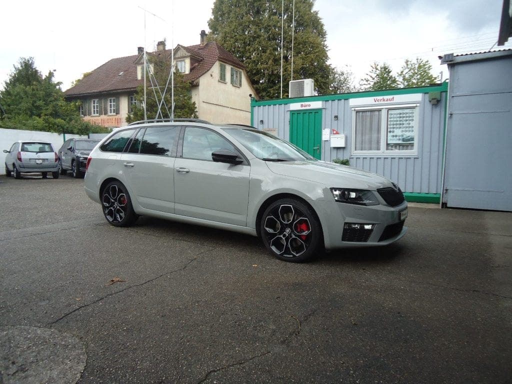 Skoda Octavia 2.0 TSI RS230 DSG steelgrey ! !