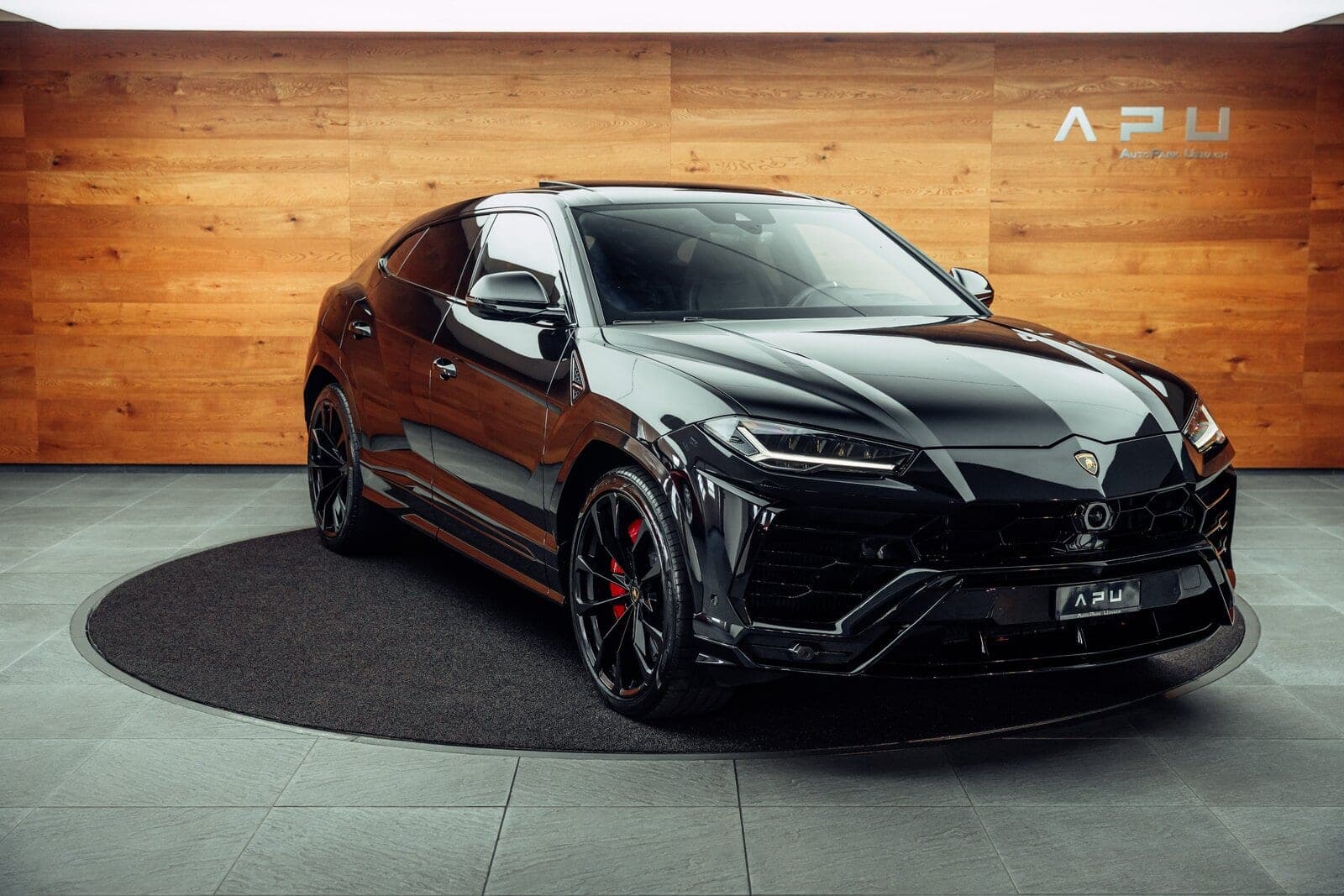 Lamborghini Urus Urus E-Gear Nero Helene