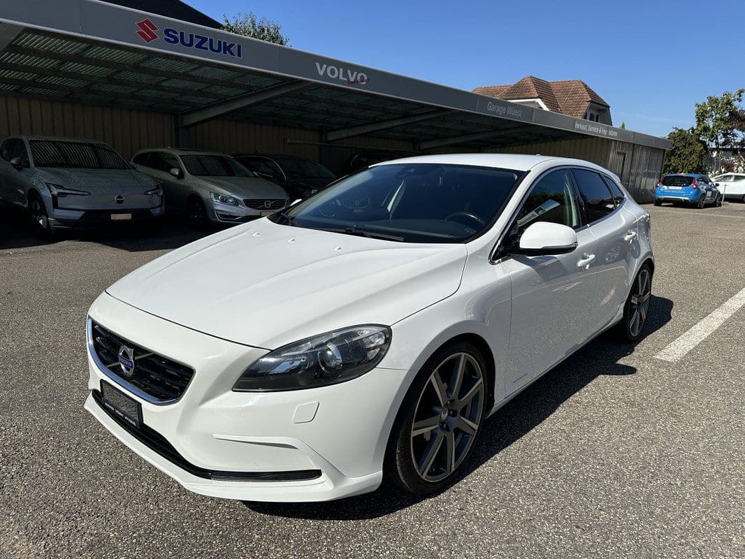 Volvo V40 V40 1.6 D2 Momentum Heico S/S