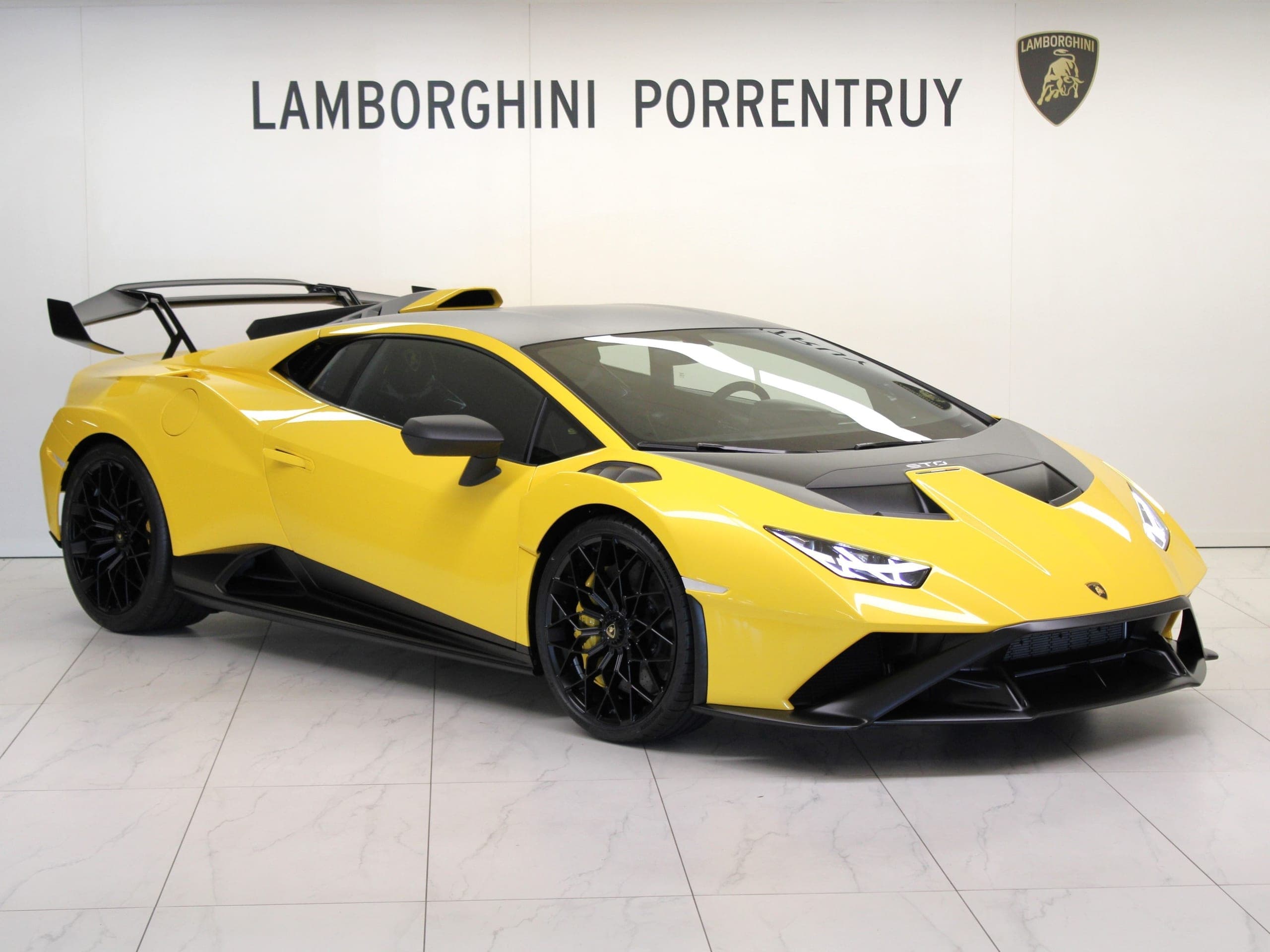 Lamborghini Huracan LAMBORGHINI Huracan STO Coupé DCT RWD