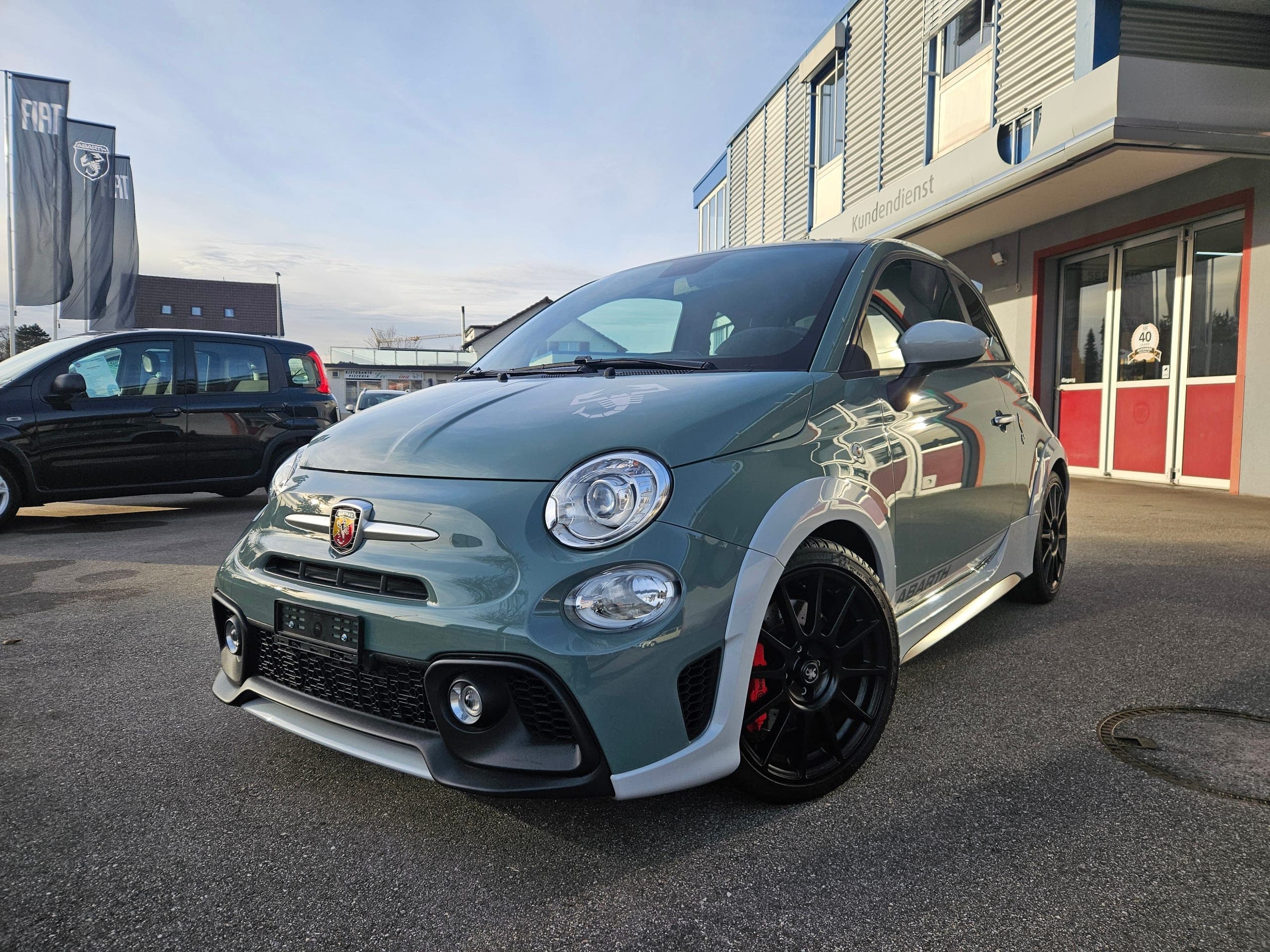Fiat 695 Abarth FIAT 695 1.4 16V Turbo Abarth 70 Anniversario