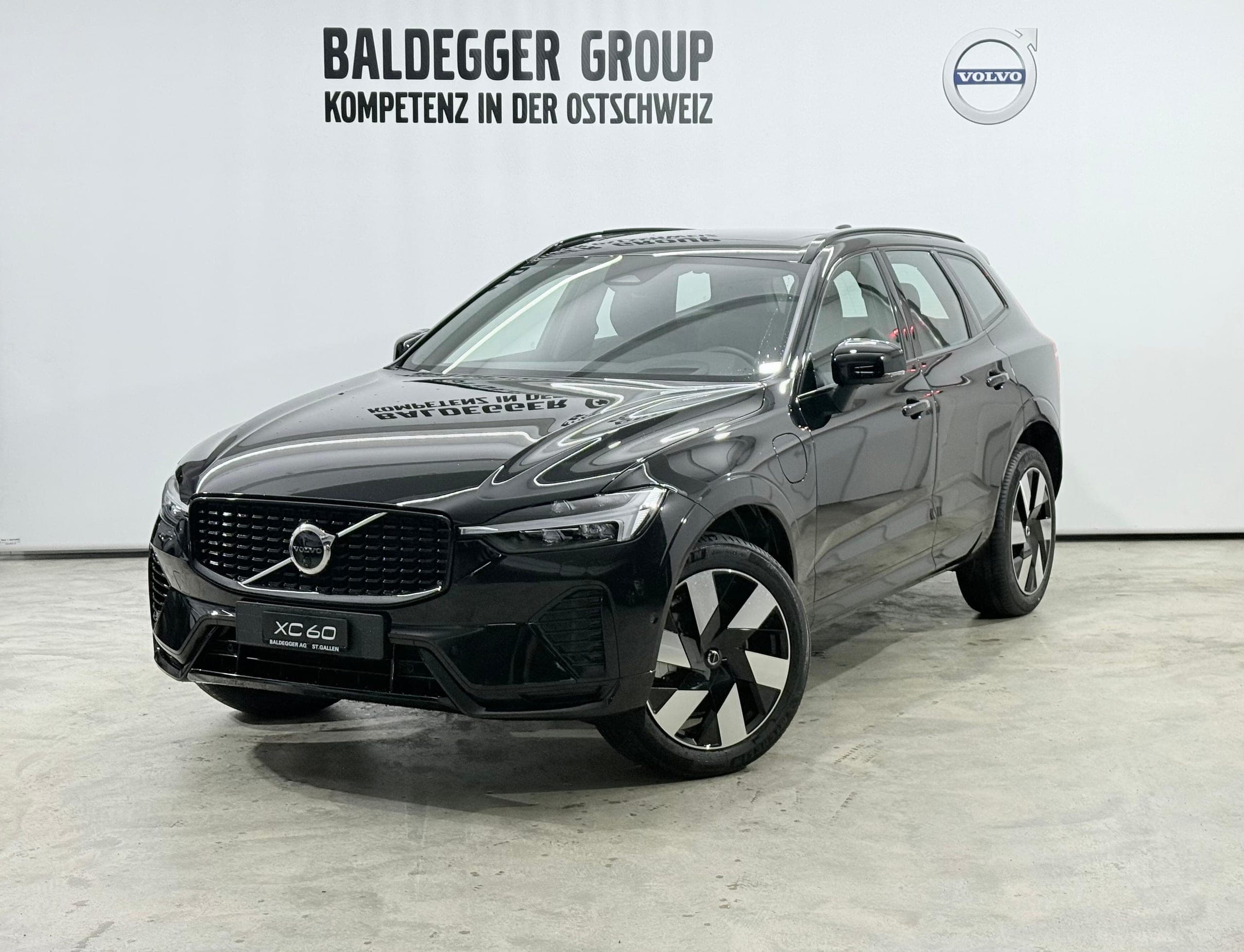Volvo XC60 VOLVO XC60 2.0 T8 TE Ultra Dark eAWD