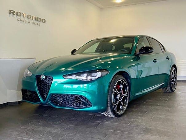 Alfa Romeo Giulia ALFA ROMEO Giulia 2.0 Veloce Premium Sky Q4 AT8